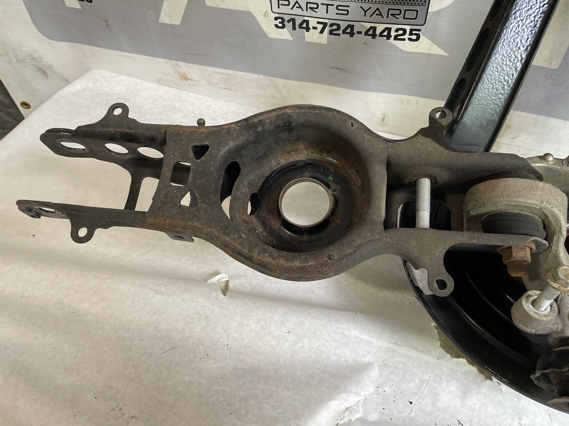 2017 Cadillac ATS-V Coupe Rear Passenger Susp Spindle Knuc Hub Control Arms OEM - Day's Parts Yard