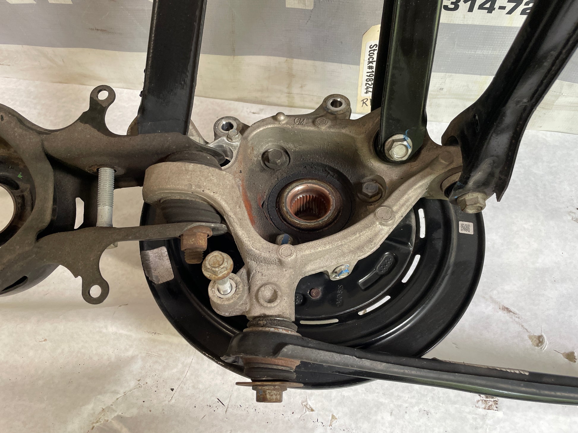 2017 Cadillac ATS-V Coupe Rear Passenger Susp Spindle Knuc Hub Control Arms OEM - Day's Parts Yard