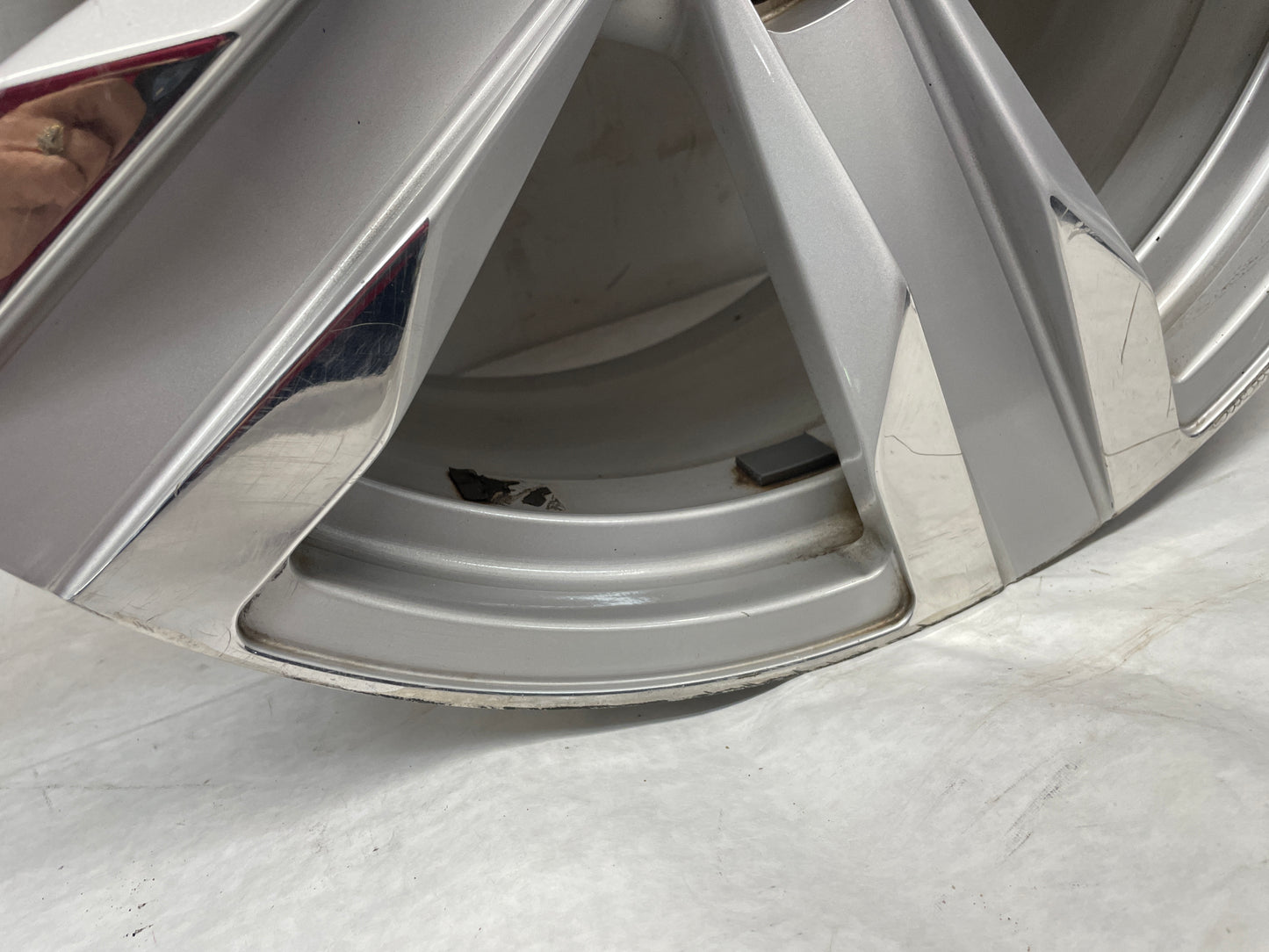 2013 Chevy Camaro ZL1 Front ZL1 Wheel 20X10 OEM - Day's Parts Yard
