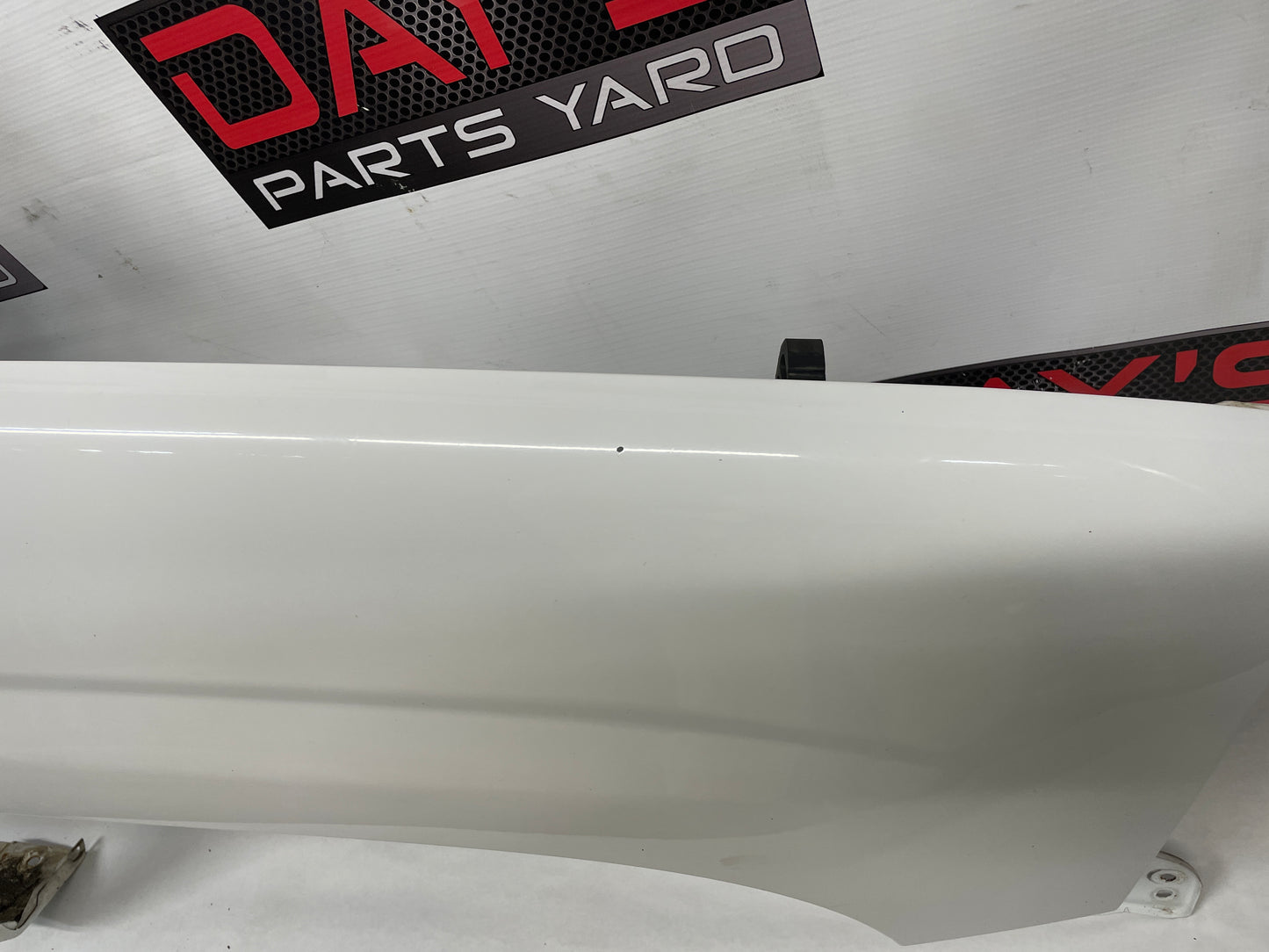 2003 Chevy Suburban RH Passenger Fender White OEM - Day's Parts Yard