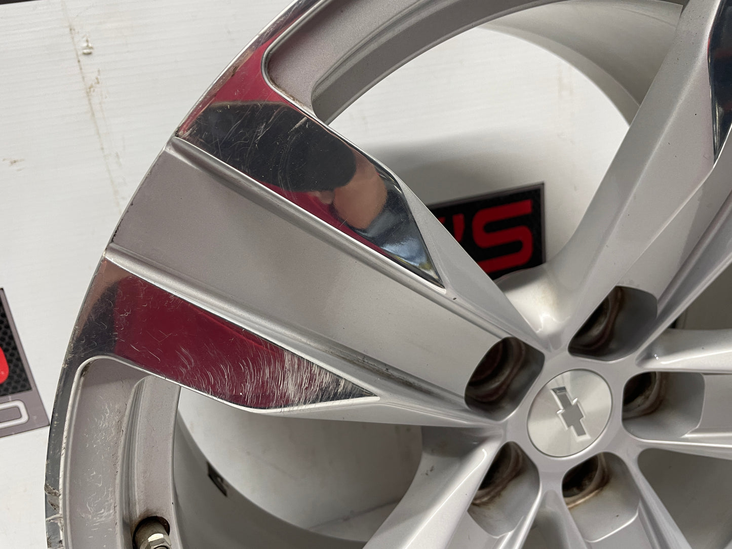 2013 Chevy Camaro ZL1 Front ZL1 Wheel 20X10 OEM - Day's Parts Yard