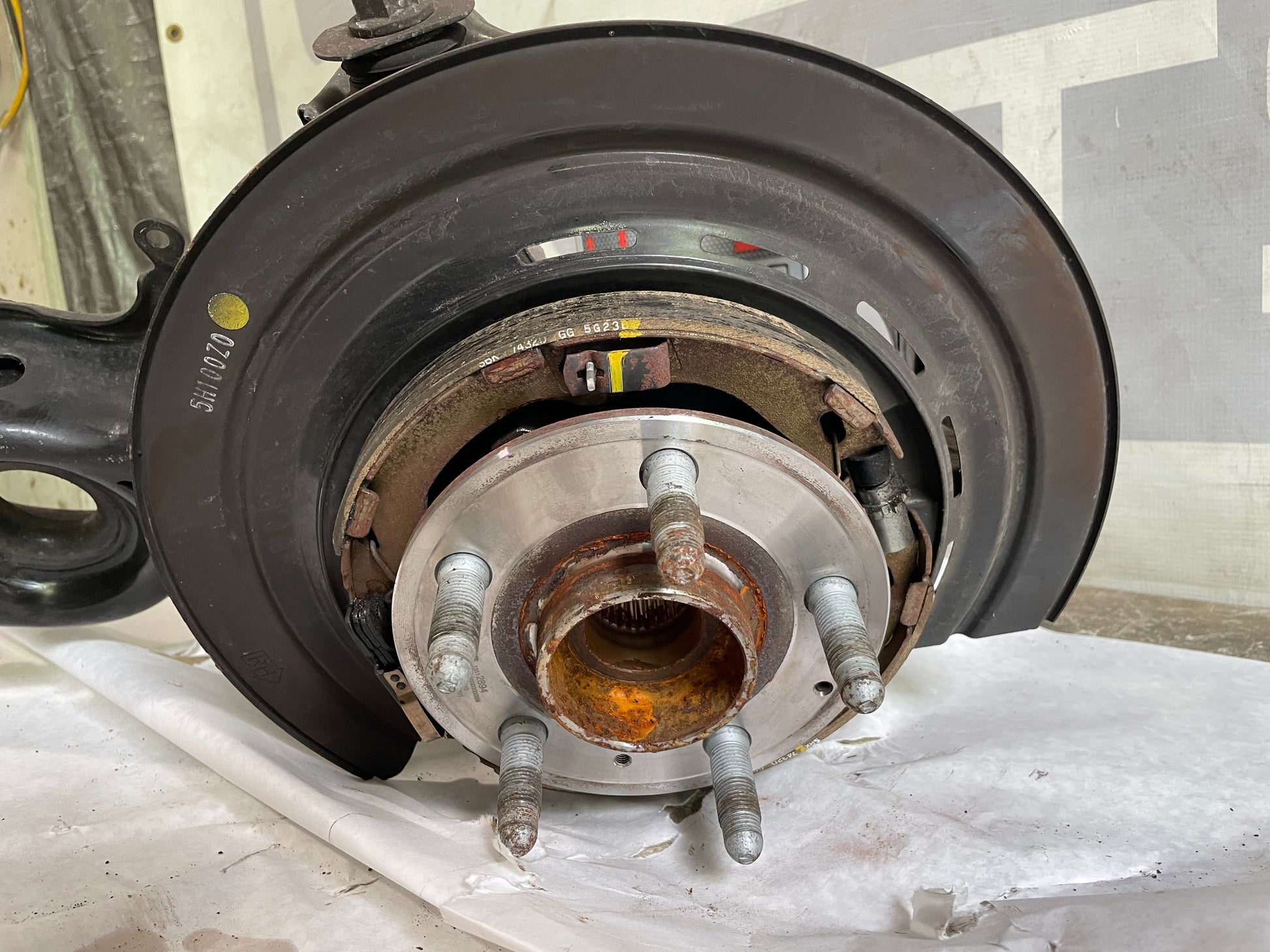 2017 Cadillac ATS-V Coupe Rear Passenger Susp Spindle Knuc Hub Control Arms OEM - Day's Parts Yard