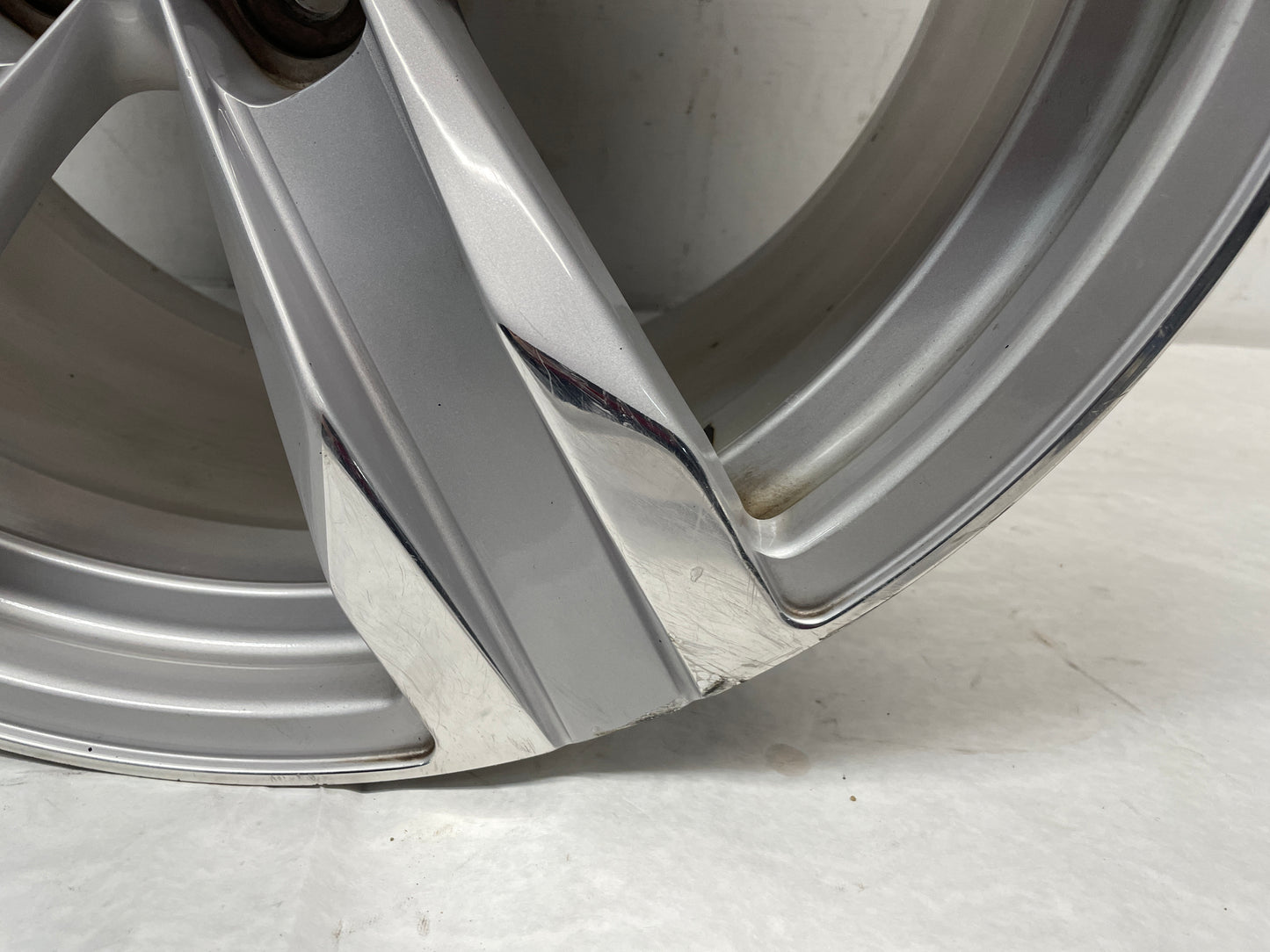 2013 Chevy Camaro ZL1 Rear ZL1 Wheel 20X11 OEM - Day's Parts Yard