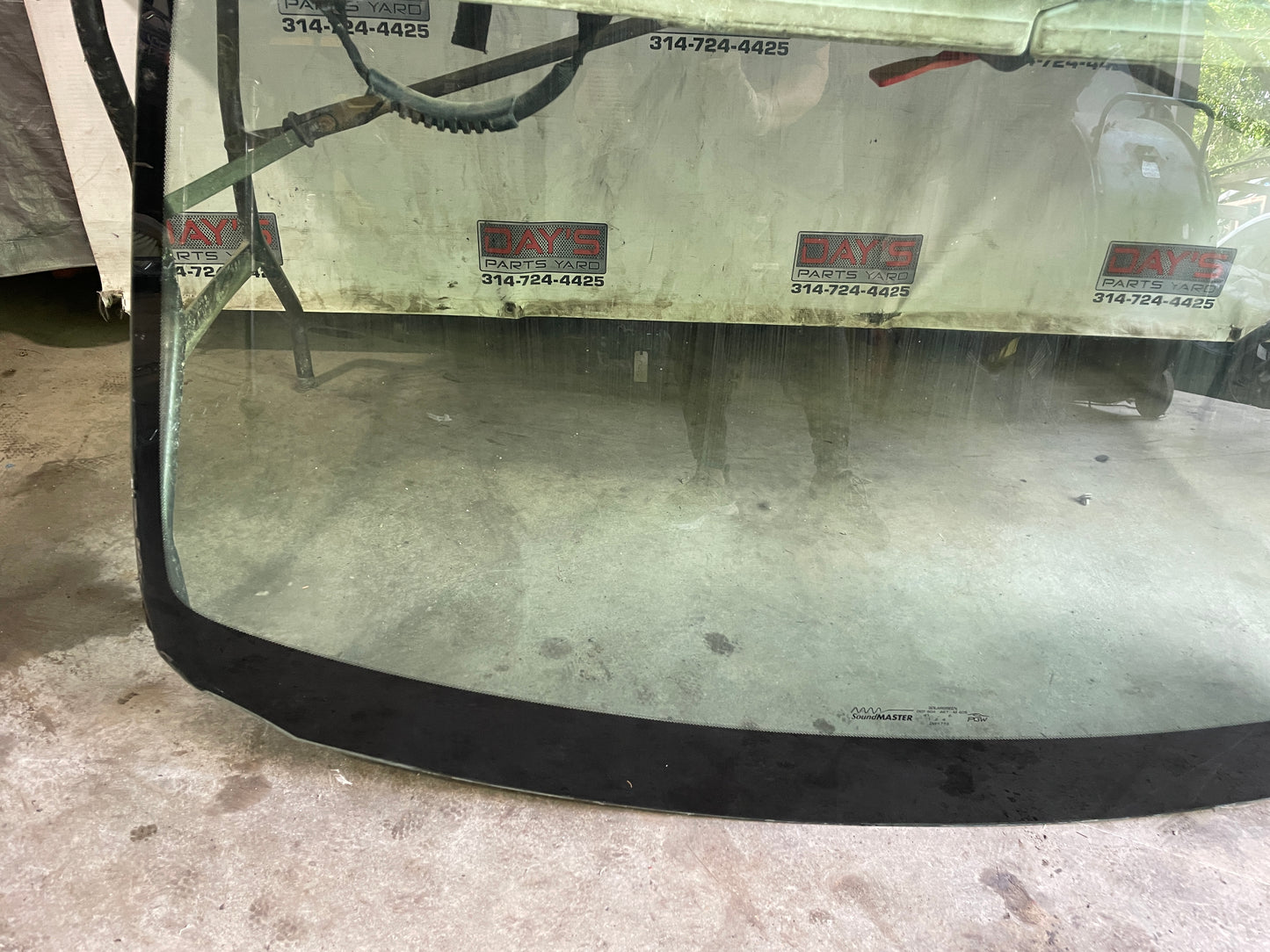 2009 Pontiac G8 Base Front Windshield Window Glass OEM LOCAL PICK UP - Day's Parts Yard
