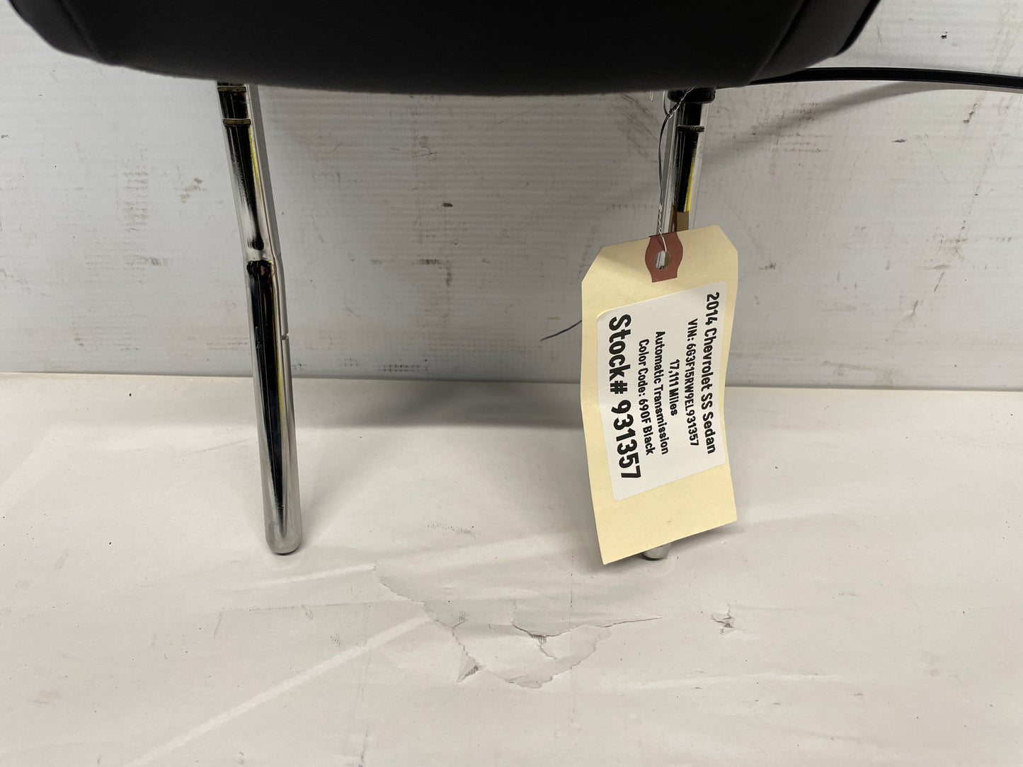2014 Chevy SS Sedan LH Driver Seat Headrest Head Rest OEM - Day's Parts Yard
