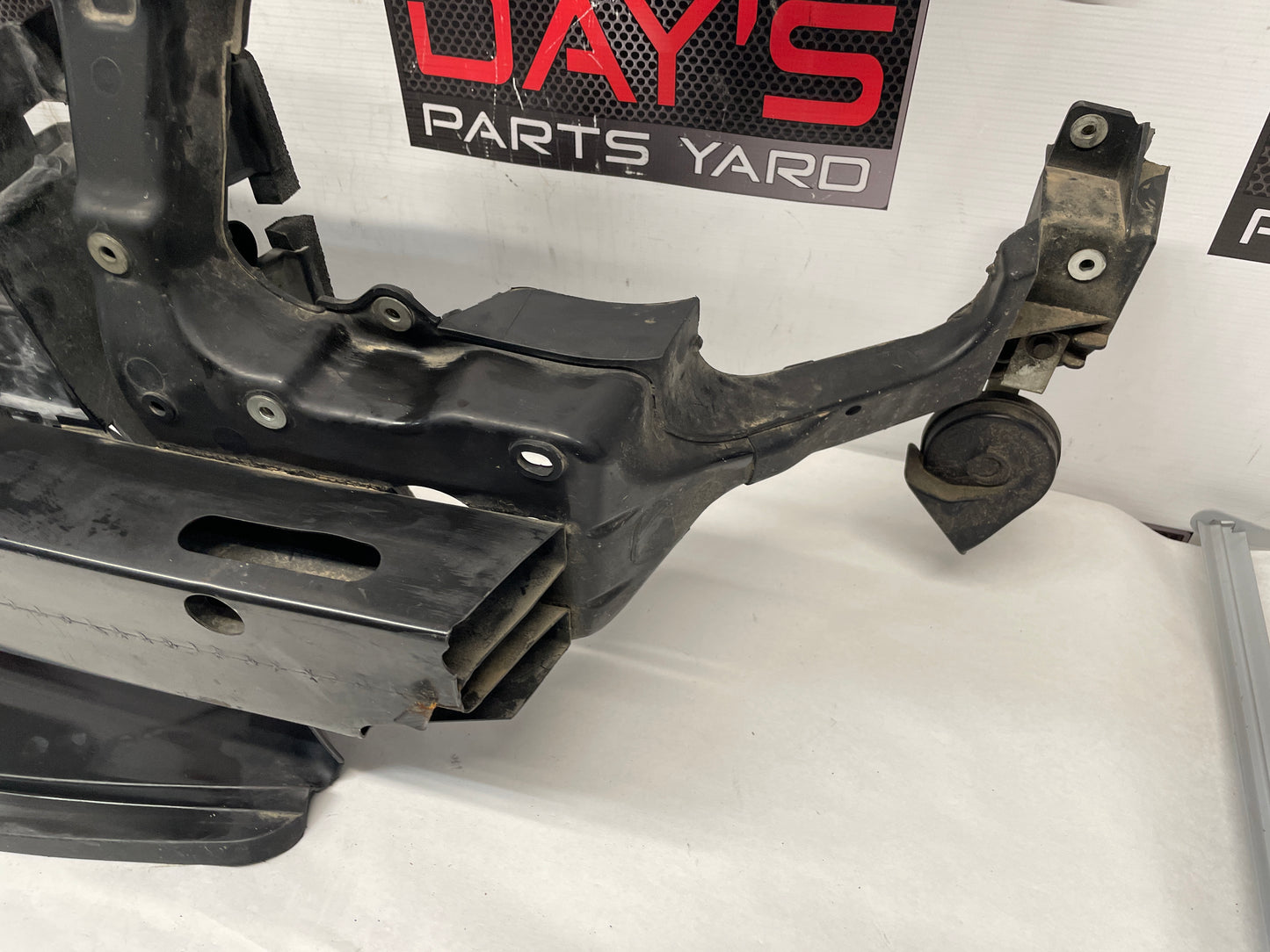 2008 Pontiac G8 GT Radiator Core Support Front End Bracket Support OEM - Day's Parts Yard