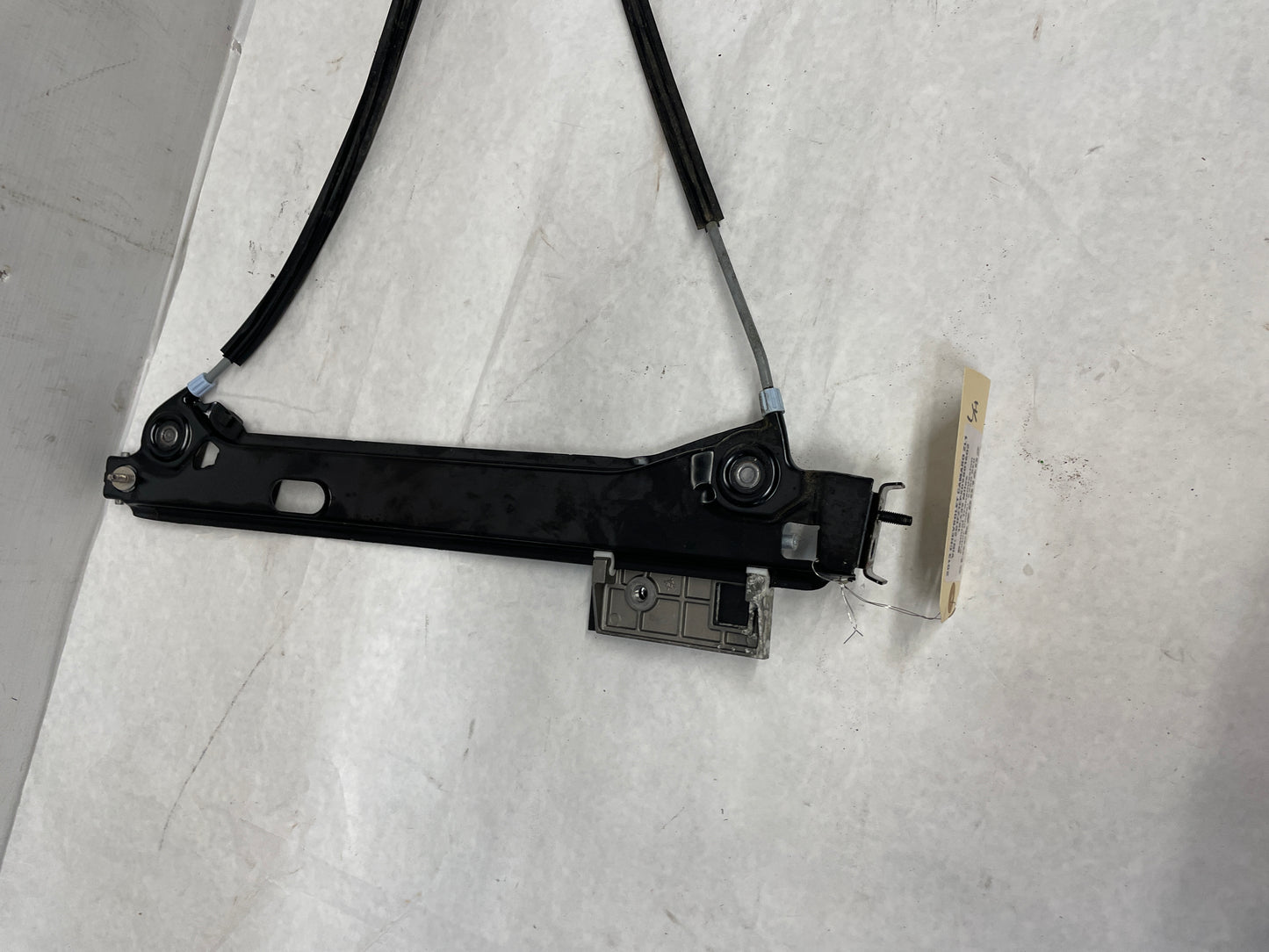 2013 Chevy Camaro ZL1 LH Driver Front Window Regulator w/ Motor OEM - Day's Parts Yard