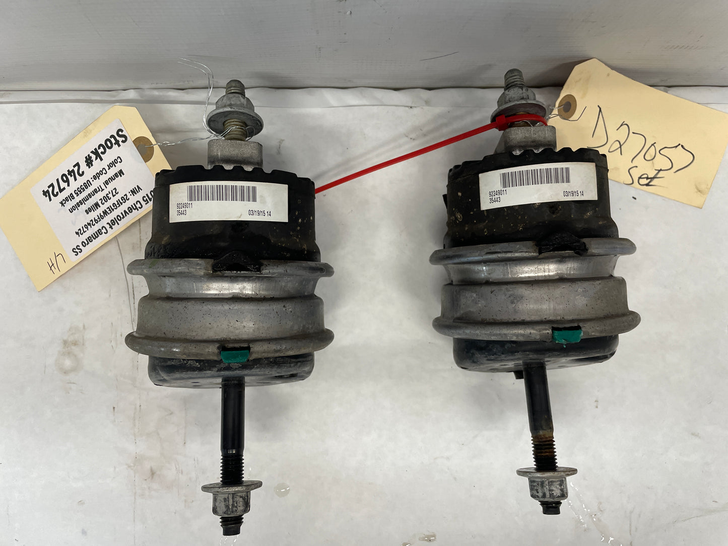 2015 Chevy Camaro SS RH & LH Engine Motor Mounts OEM
