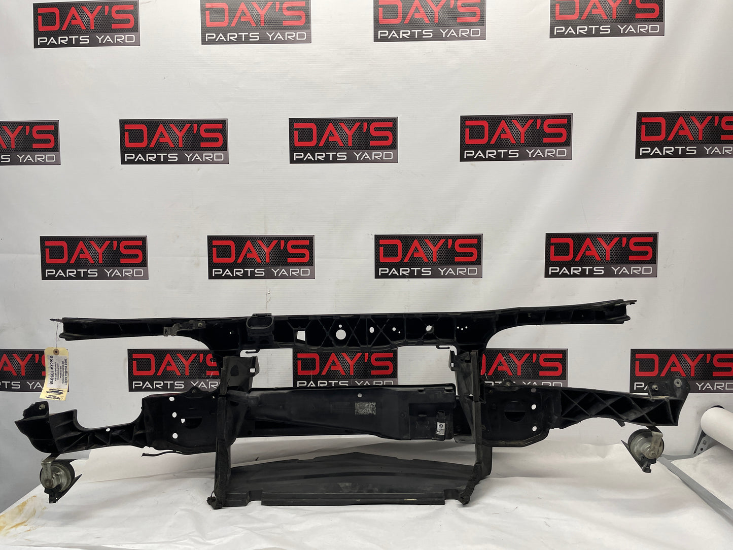 2008 Pontiac G8 GT Radiator Core Support Front End Bracket Support OEM - Day's Parts Yard