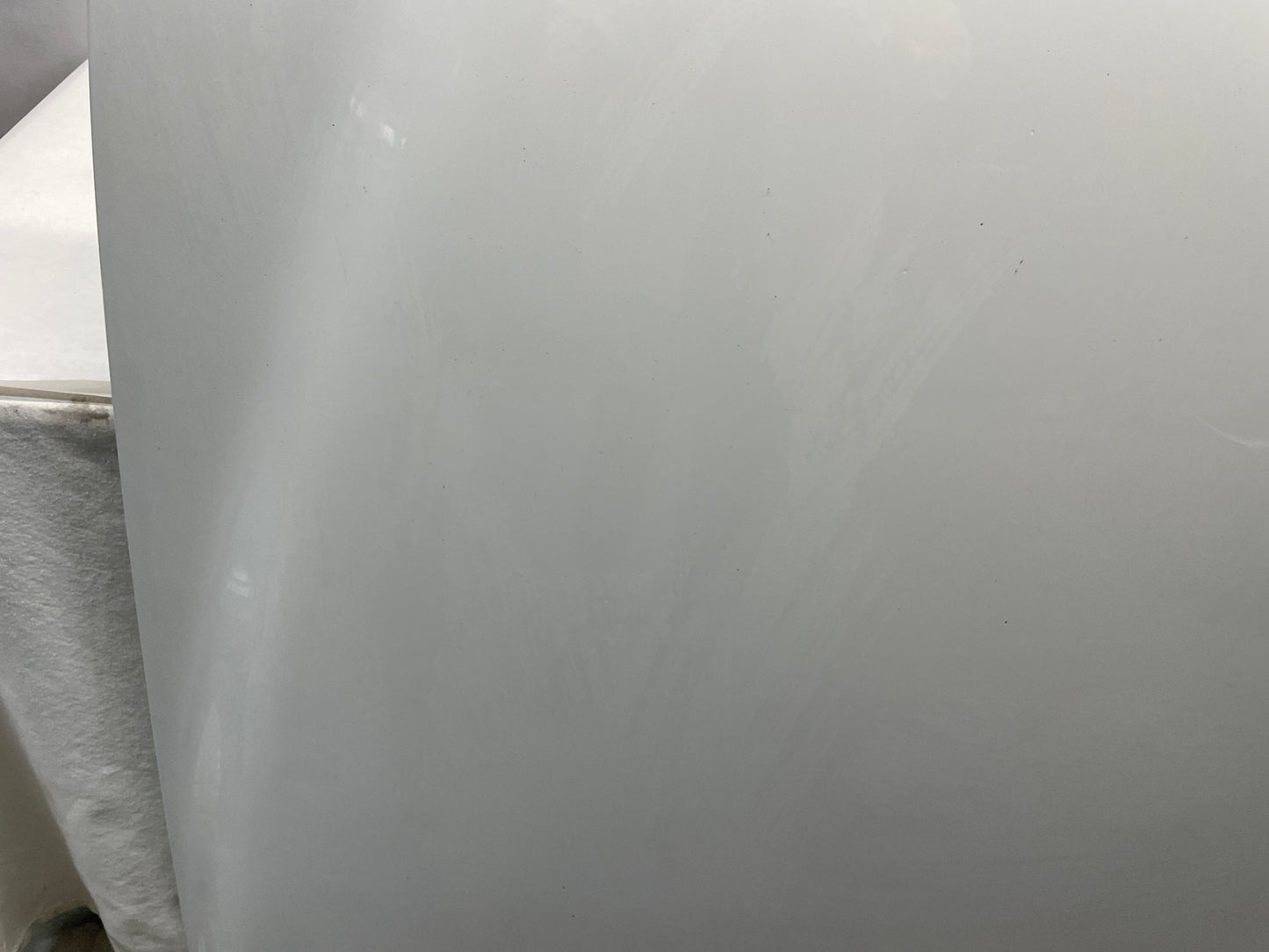 2003 Chevy Suburban Hood White OEM - Day's Parts Yard