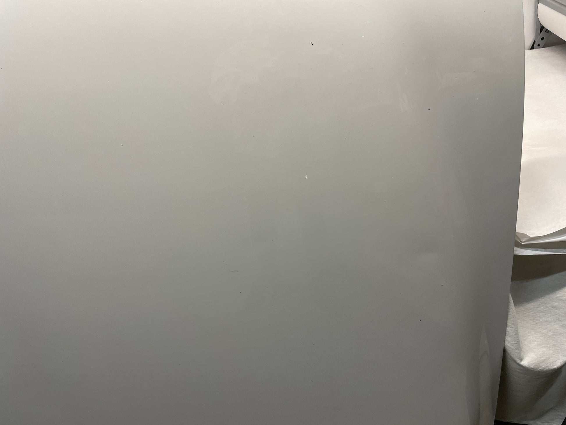 2003 Chevy Suburban Hood White OEM - Day's Parts Yard