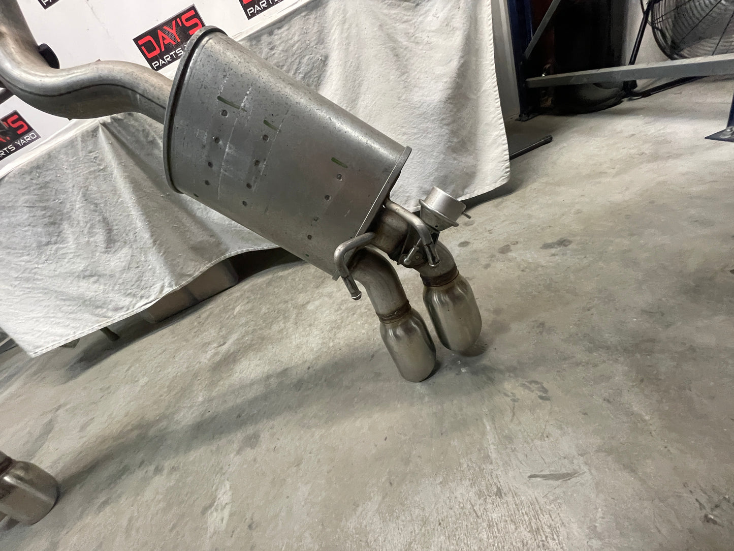 2013 Chevy Camaro ZL1 Factory OEM Exhaust NPP Bi Mode Muffler Pipe Assembly - Day's Parts Yard