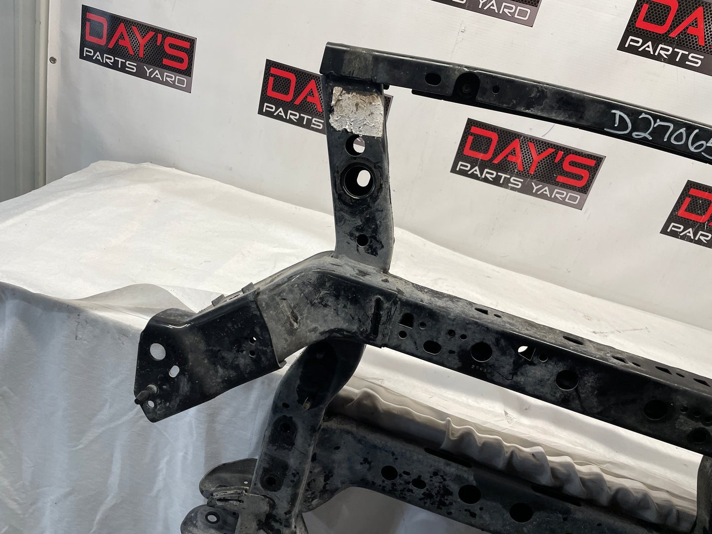 2015 Chevy Camaro SS Front Suspension Cradle Crossmember K Member Frame OEM