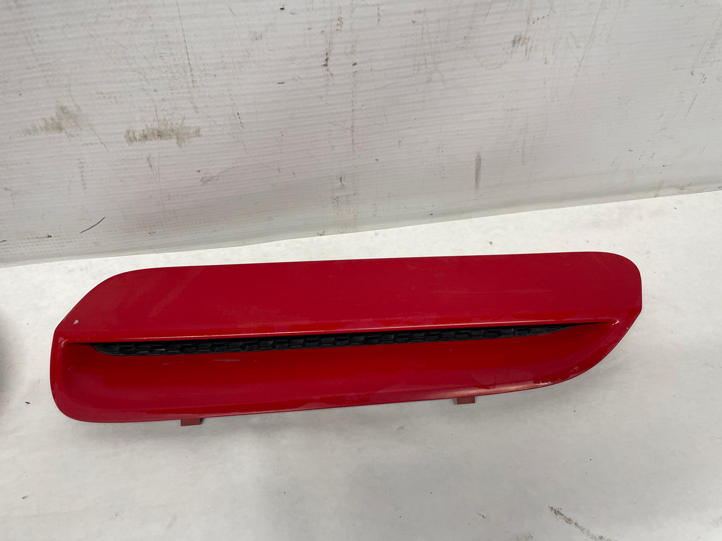 2008 Pontiac G8 GT RH & LH Hood Scoops Vents Red OEM - Day's Parts Yard