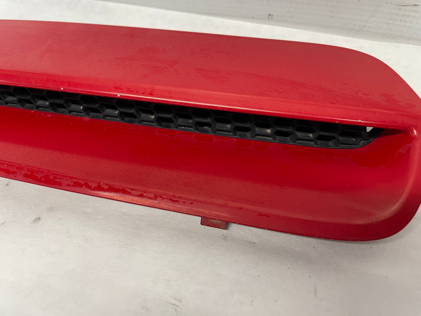 2008 Pontiac G8 GT RH & LH Hood Scoops Vents Red OEM - Day's Parts Yard