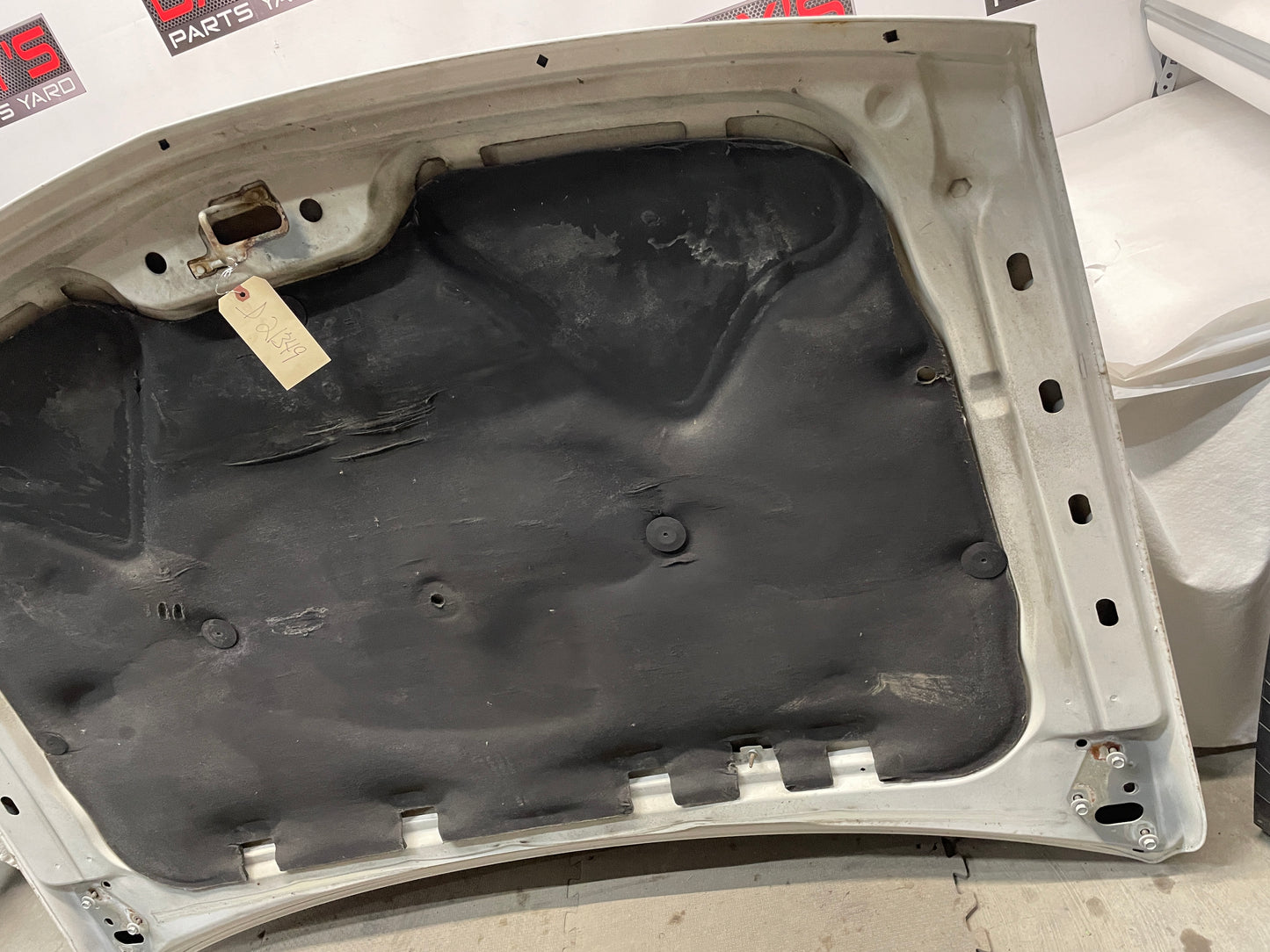 2003 Chevy Suburban Hood White OEM - Day's Parts Yard