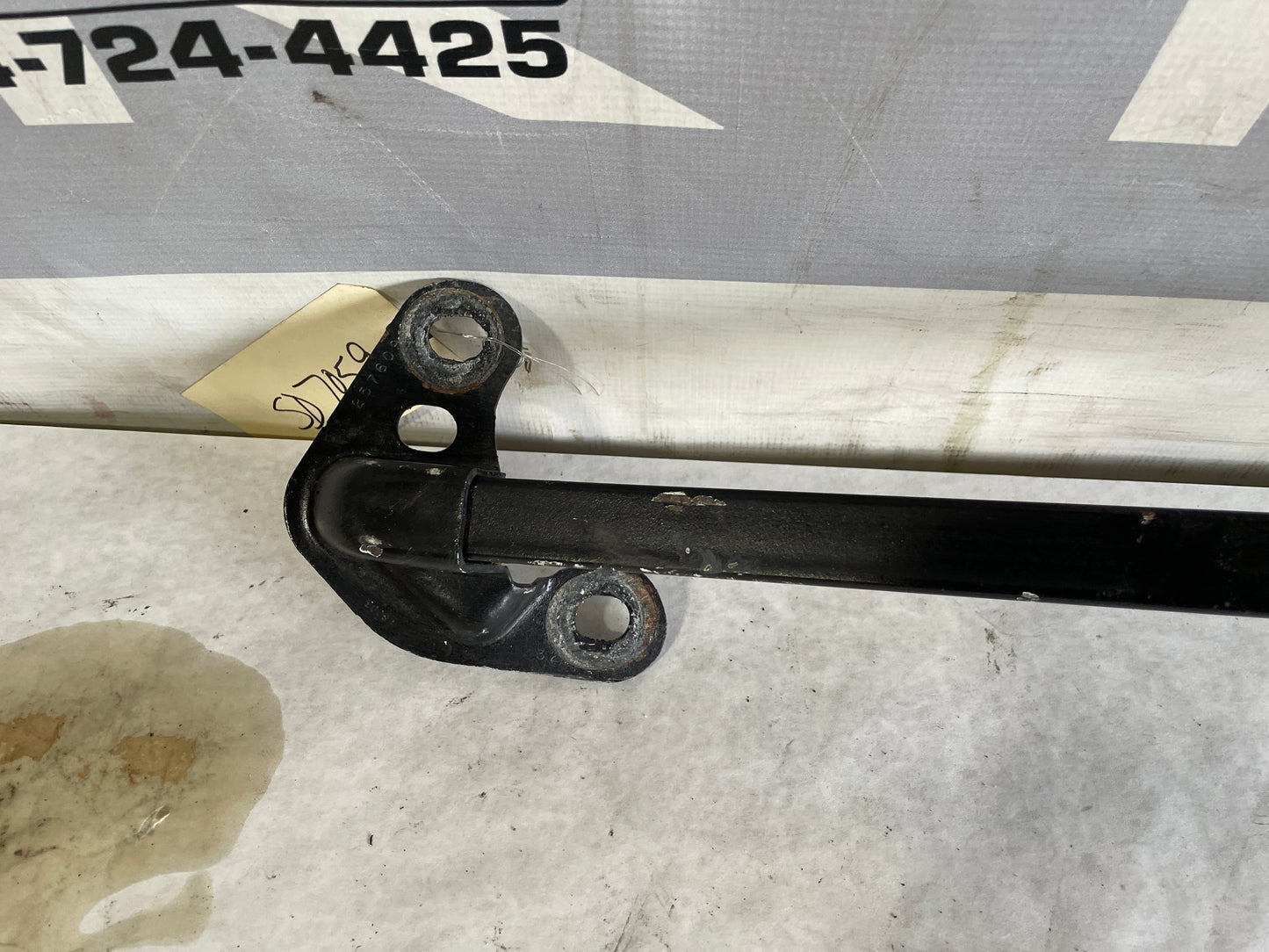 2004 Cadillac CTS-V Strut Tower Brace OEM - Day's Parts Yard