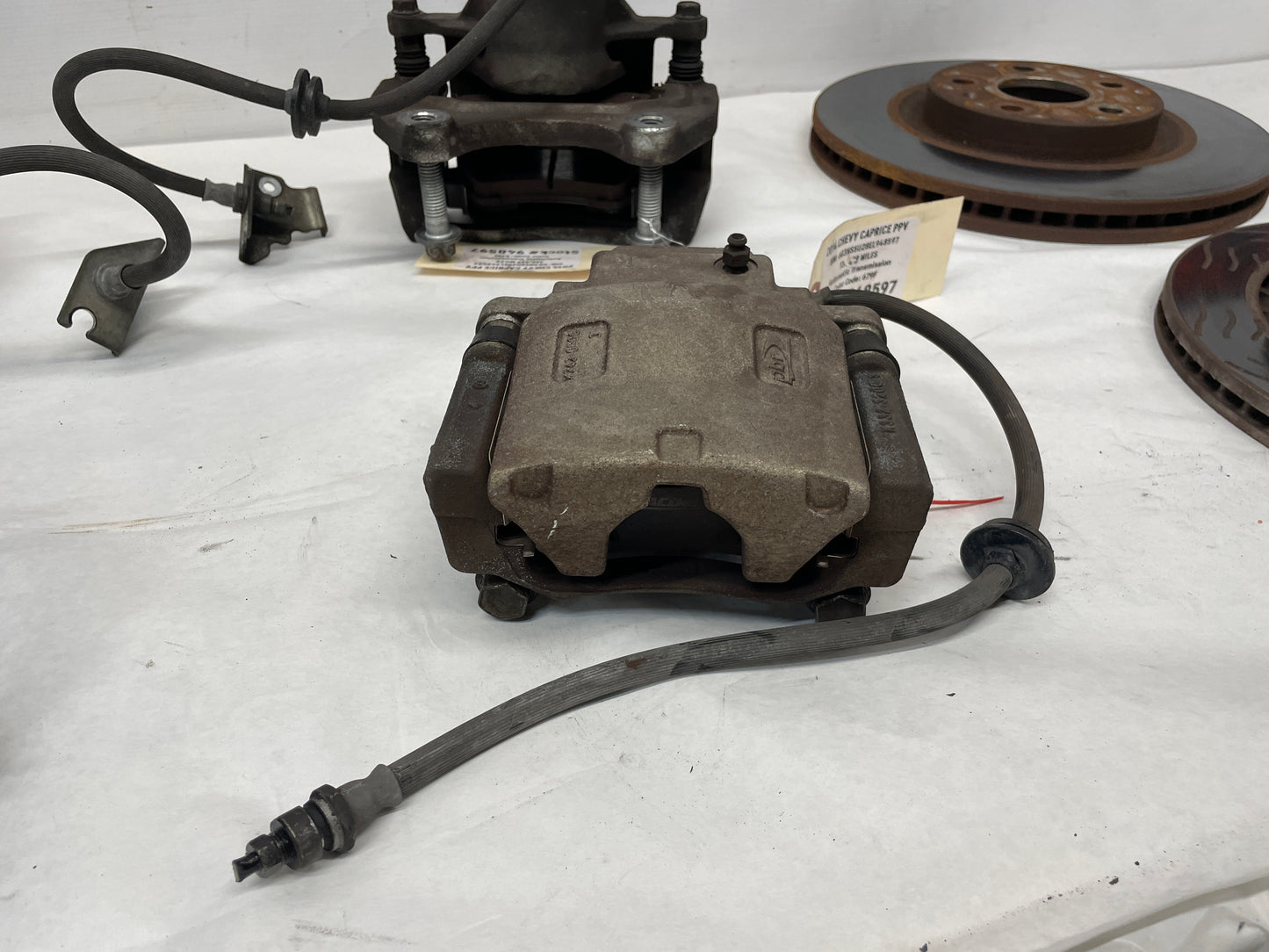 2014 Chevy Caprice PPV Brake Calipers & Rotors Front & Rear OEM - Day's Parts Yard