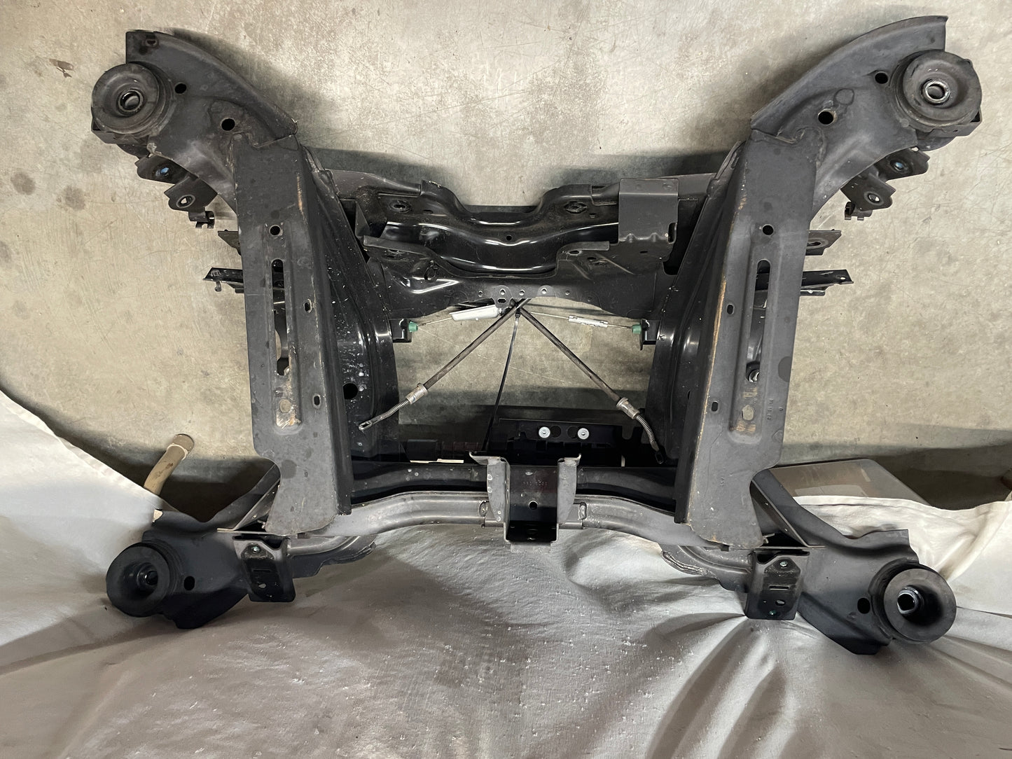 2016 Chevy SS Sedan Rear Suspension Differential Cradle Subframe K Member OEM - Day's Parts Yard