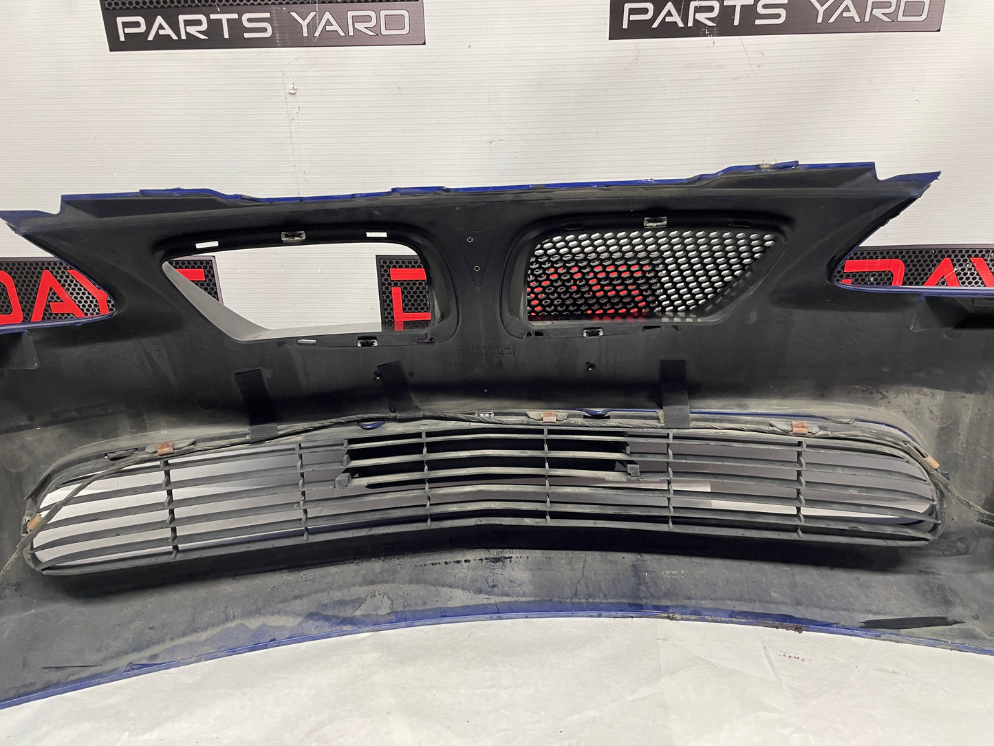 2005 Pontiac GTO Front Bumper Cover Fascia Grilles Blue OEM