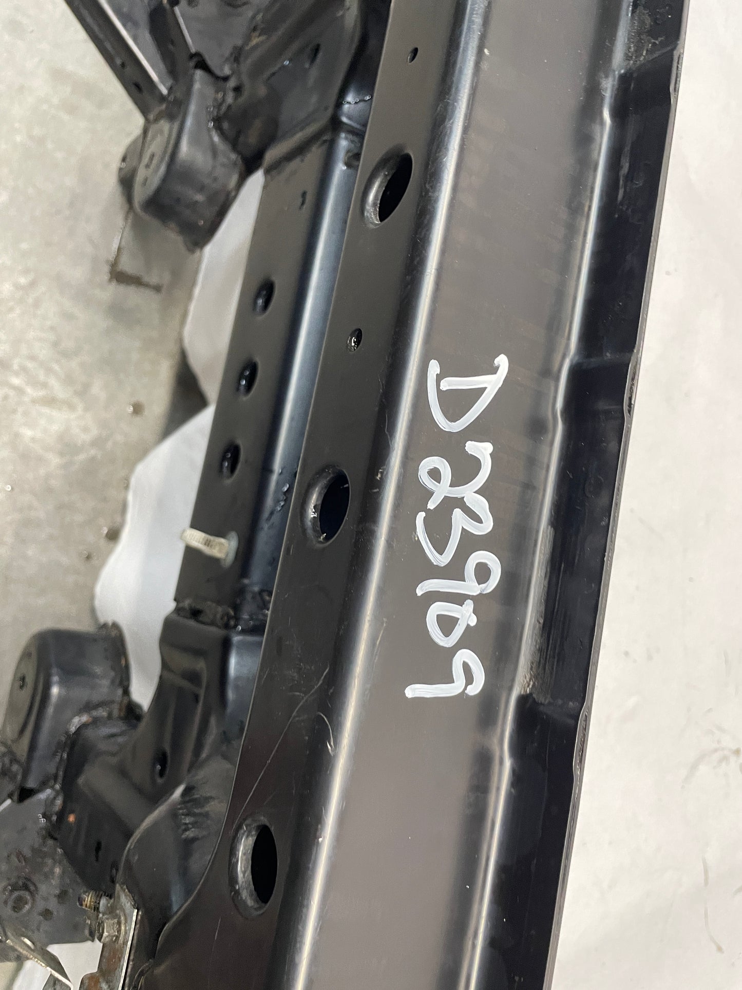 2008 Pontiac G8 GT Front Suspension Engine Cradle Cross K Member Sub Frame OEM - Day's Parts Yard