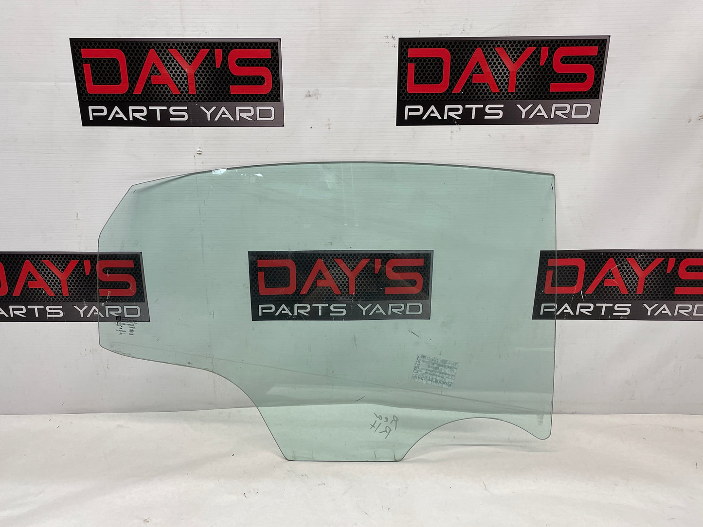 2014 Chevy Caprice PPV RH Passenger Rear Door Window Glass OEM - Day's Parts Yard
