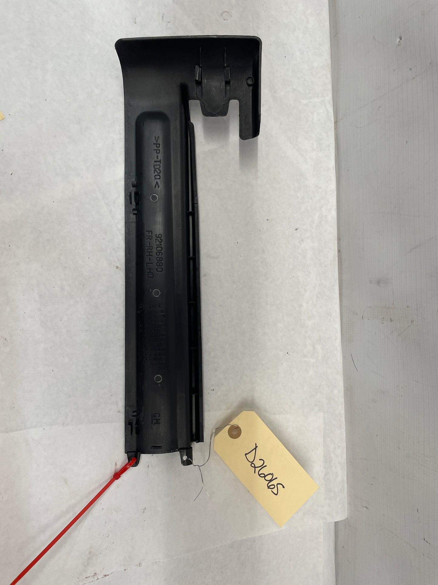 2005 Pontiac GTO RH Passenger Front Seat Outer Frame Side Track Cover Trim Molding OEM - Day's Parts Yard
