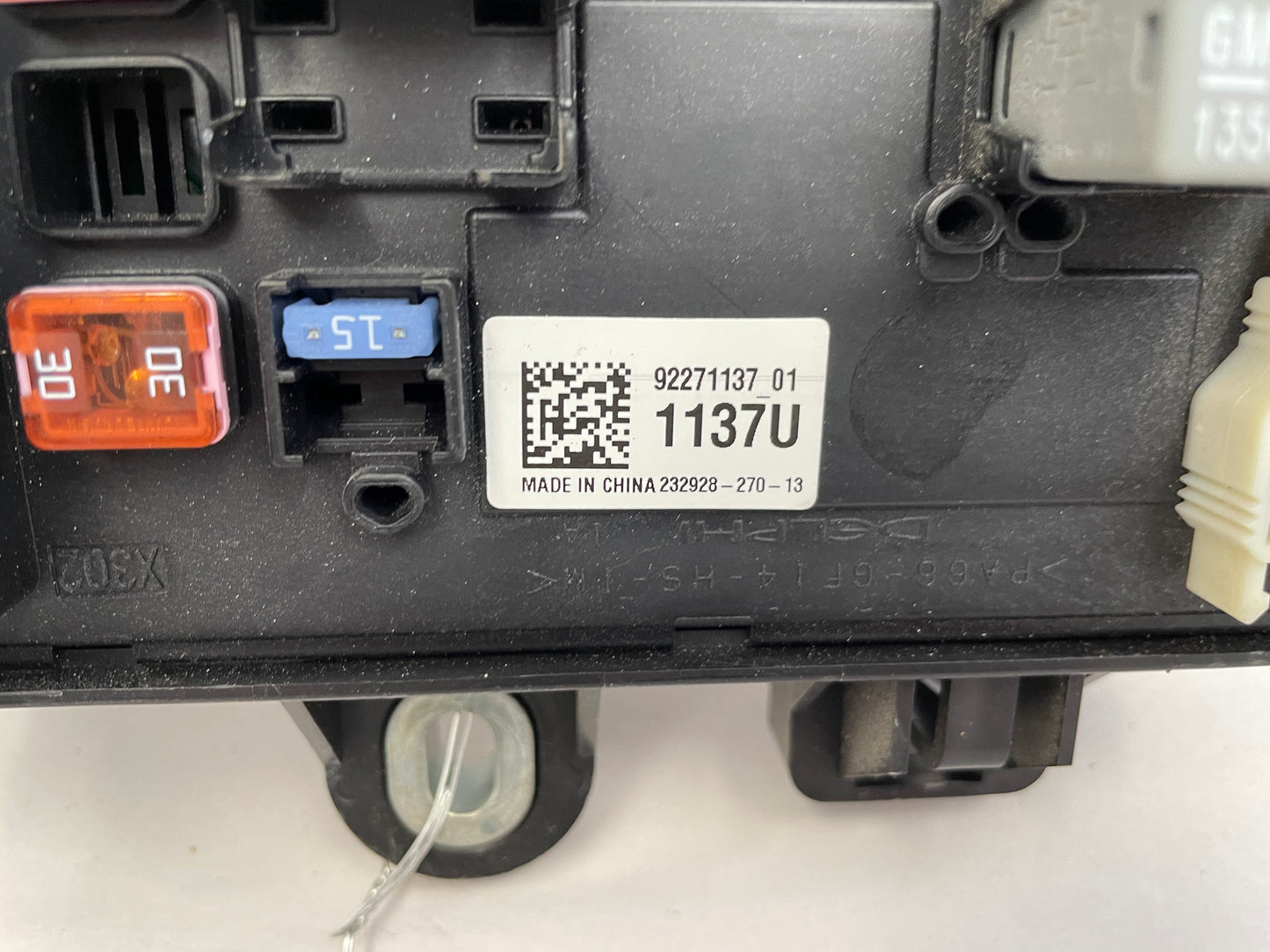 2014 Chevy SS Sedan Rear Fuse Box Relay OEM - Day's Parts Yard