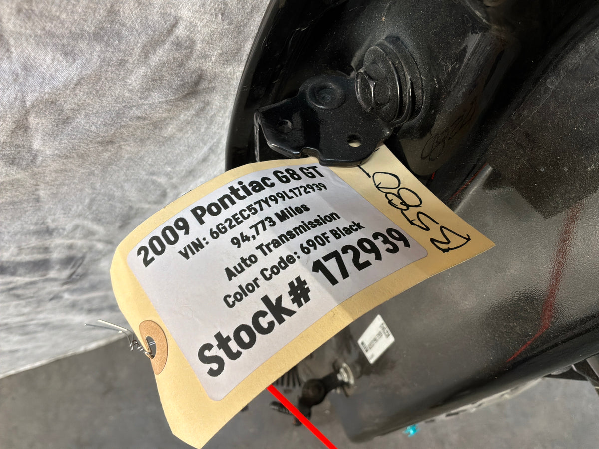 Rh rear door - Day's Parts Yard