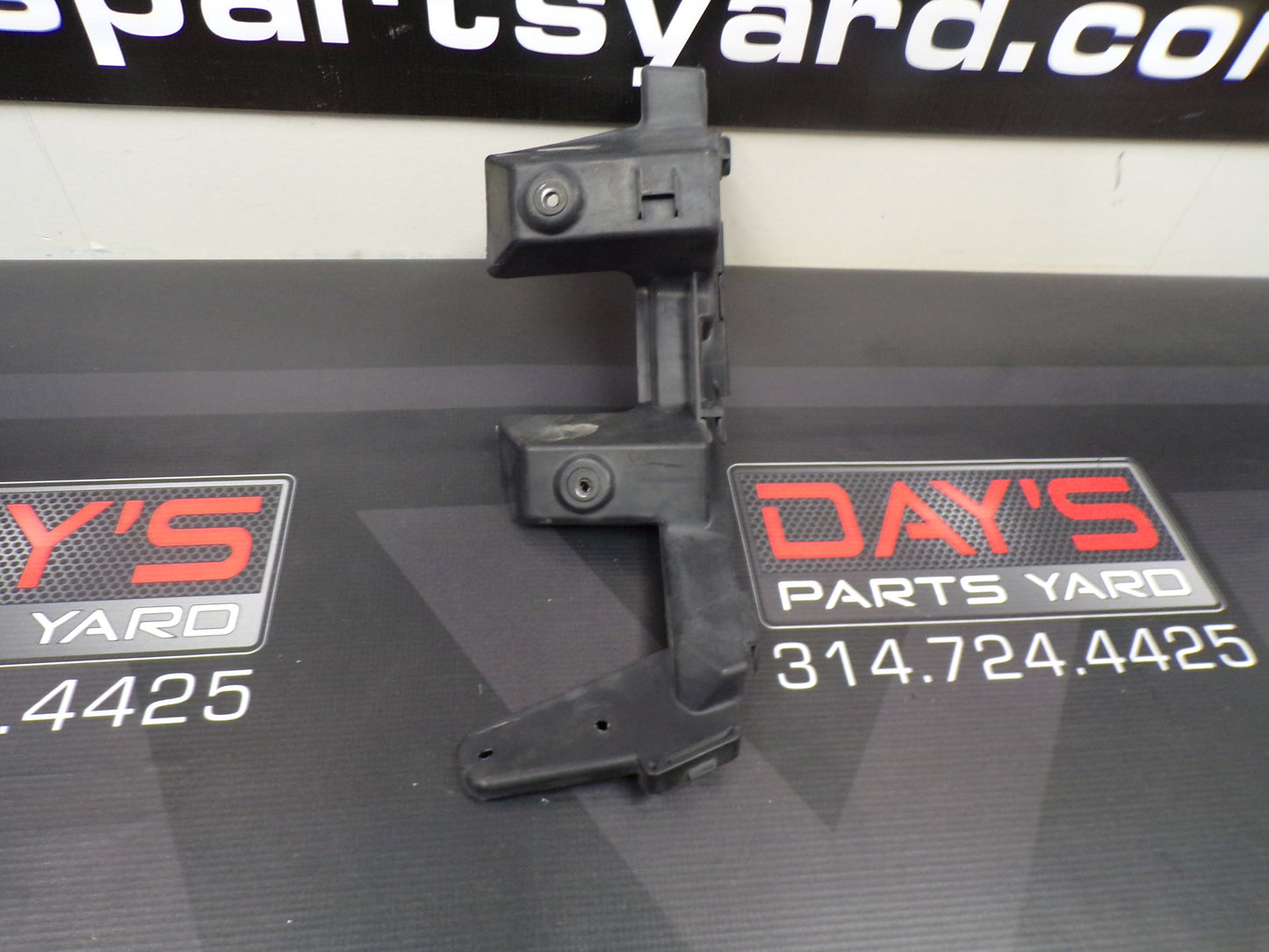 2009 Pontiac G8 Rear Bumper Upper Support LH Driver OEM - Day's Parts Yard
