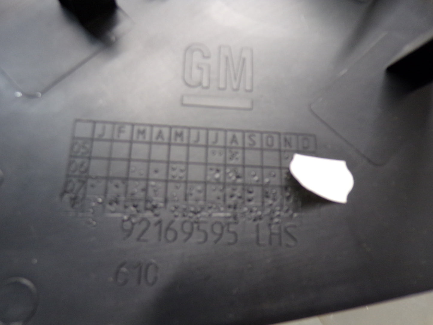 2008-2009 Pontiac G8 Dash Trim End Cap LH 92169595 OEM - Day's Parts Yard