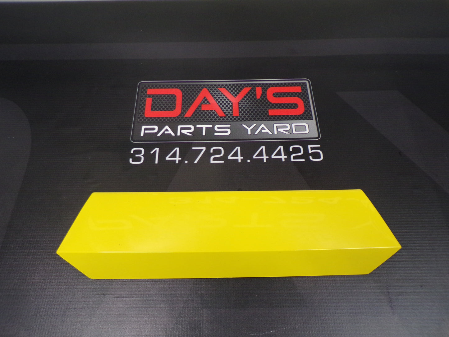 2014 Chevy Camaro Convertible Molding End 22905123 OEM.. - Day's Parts Yard