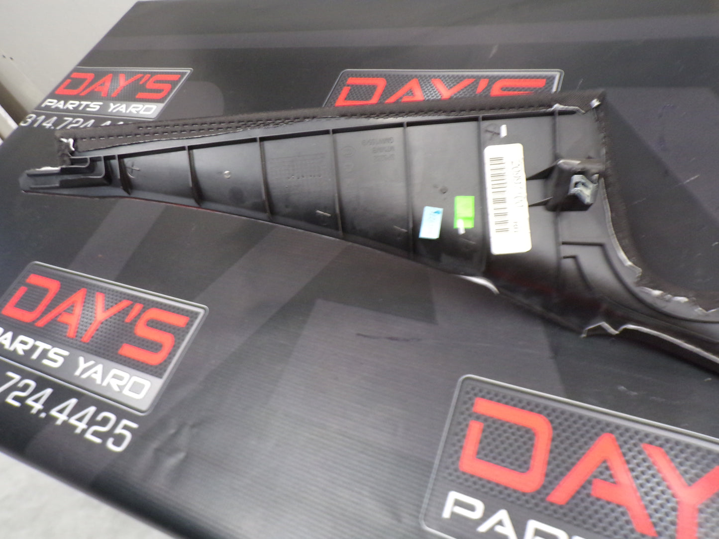 2011-2015 Cadillac CTS-V Coupe Rear C Pillar Panel RH 20997100 OEM - Day's Parts Yard