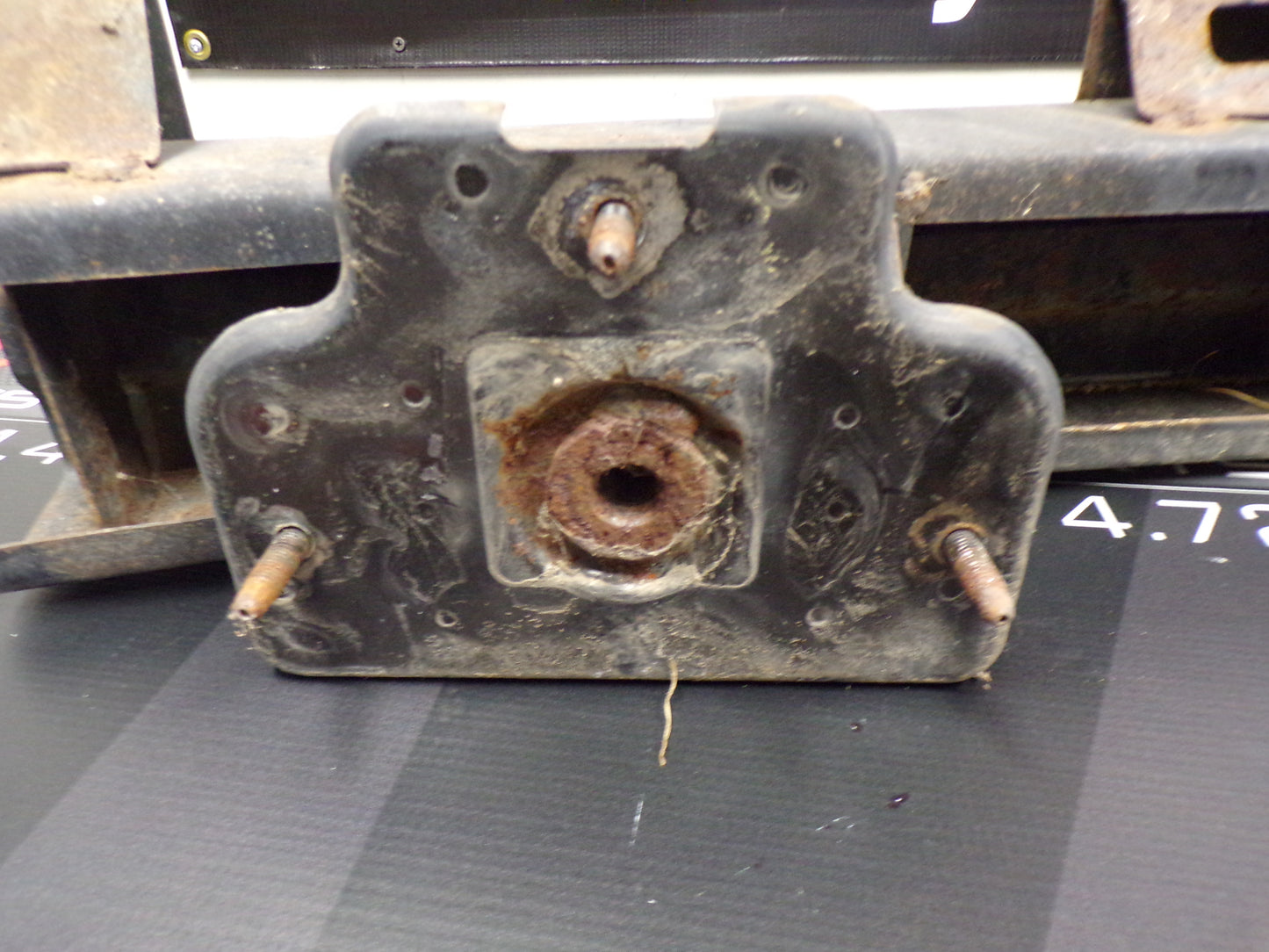 2009 Cadillac CTS-V Rear Impact Bar OEM - Day's Parts Yard