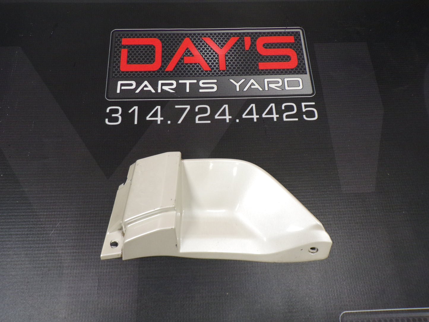 2009-2015 Cadillac CTS-V Coupe Exterior Door Handle Bezel LH 22743505 OEM - Day's Parts Yard