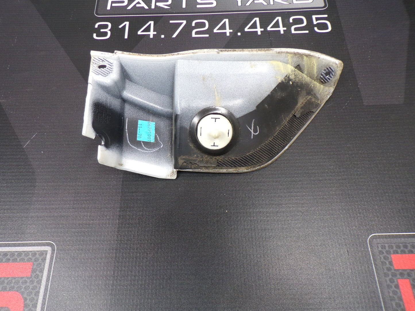 2009-2015 Cadillac CTS-V Coupe Exterior Door Handle Bezel LH 22743505 OEM - Day's Parts Yard