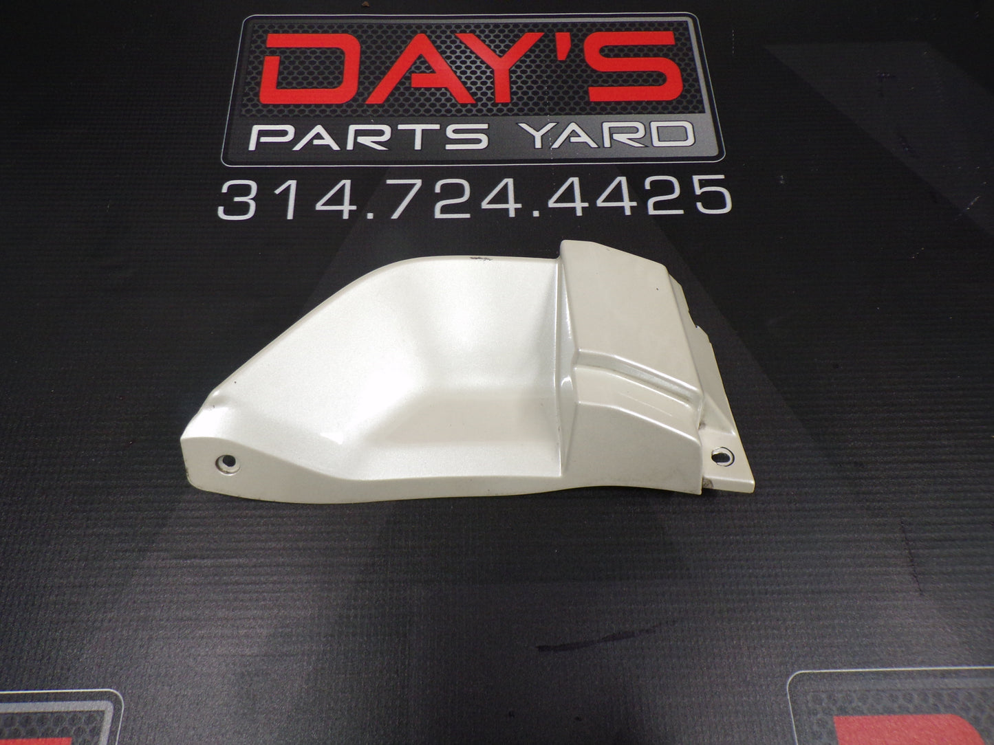 2009-2015 Cadillac CTS-V Interior Door Handle Bezel RH OEM - Day's Parts Yard