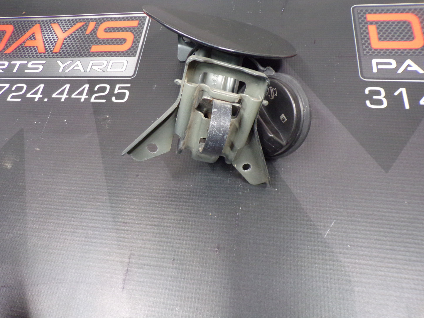 2009 Cadillac CTS-V Fuel Tank Gas Cap and Hatch Door Cover OEM - Day's Parts Yard