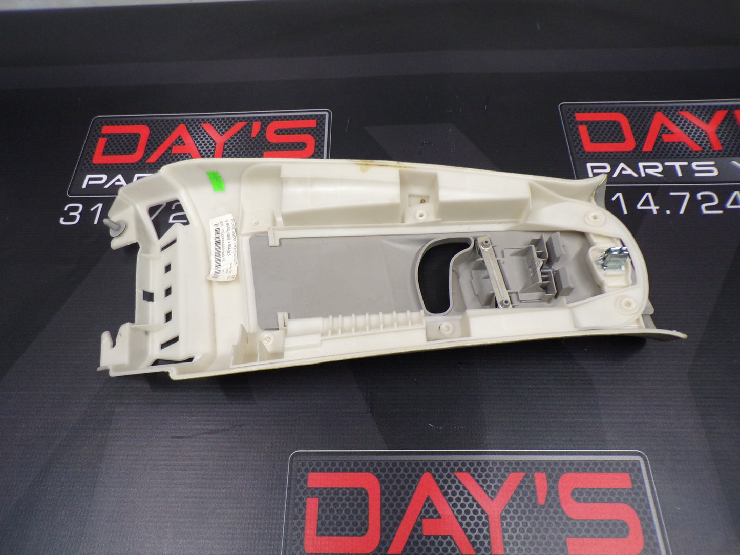2011-2014 Cadillac CTS-V Center B Pillar Upper Trim LH 20967491 OEM - Day's Parts Yard