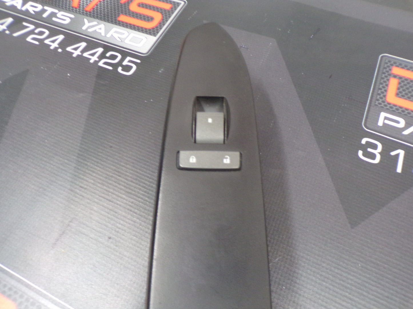 2011-2012 Cadillac CTS-V Coupe passenger Window Switch 25930314 OEM - Day's Parts Yard