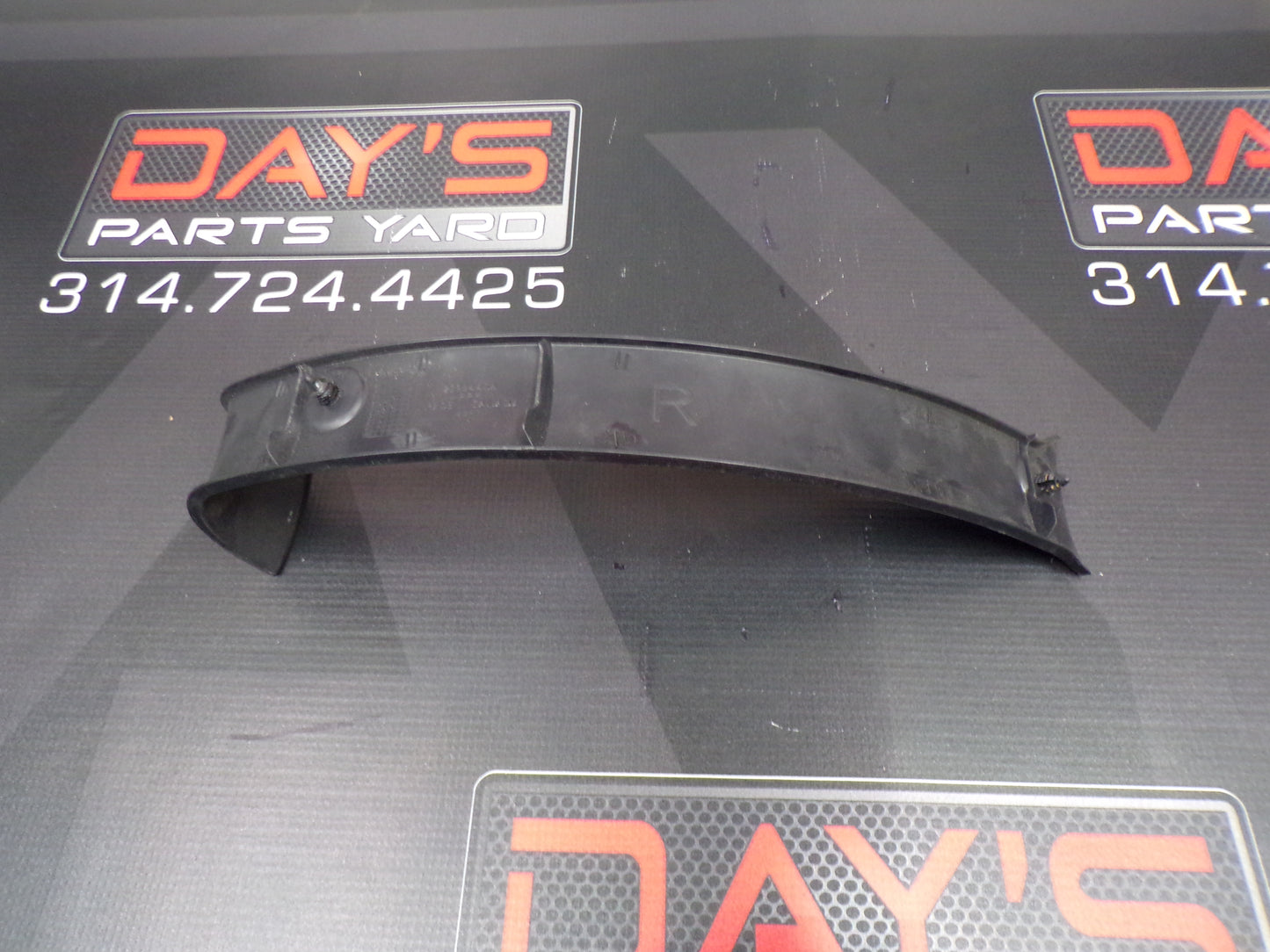 2012 Cadillac CTS-V RH Trunk Hinge Trim Cover Panel 25994454 OEM - Day's Parts Yard