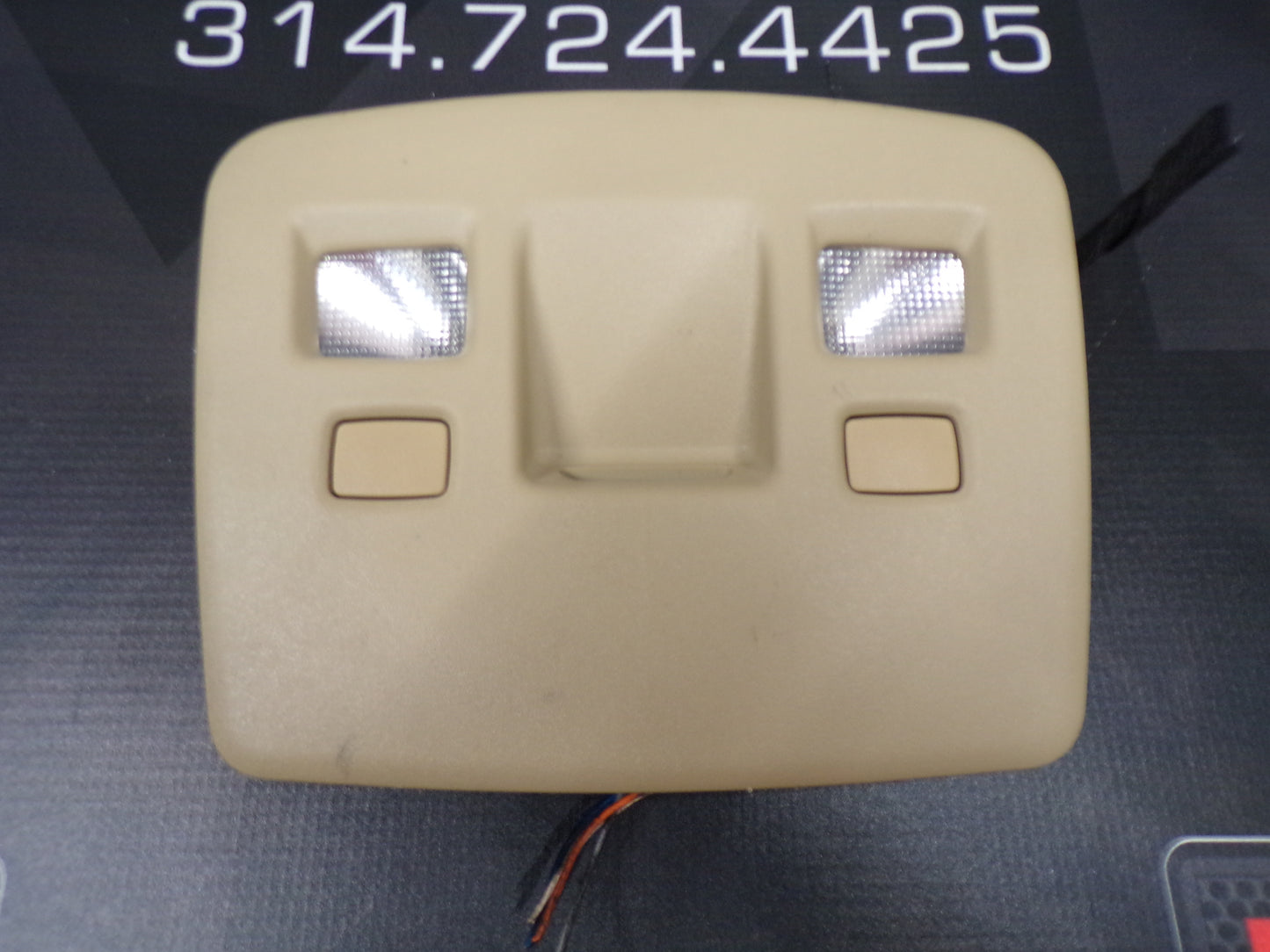 2010 Cadillac CTS-V Rear Dome Reading Light 1426413 OEM - Day's Parts Yard