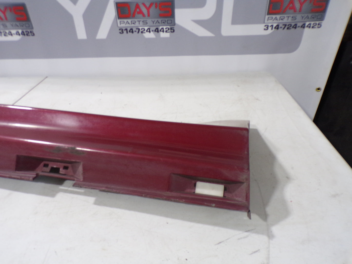 2009 Pontiac G8 GT Rocker Molding Panel LH 9262071 OEM - Day's Parts Yard