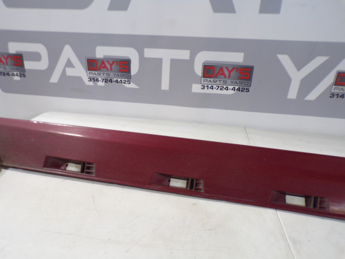 2009 Pontiac G8 GT Rocker Molding Panel LH 9262071 OEM - Day's Parts Yard