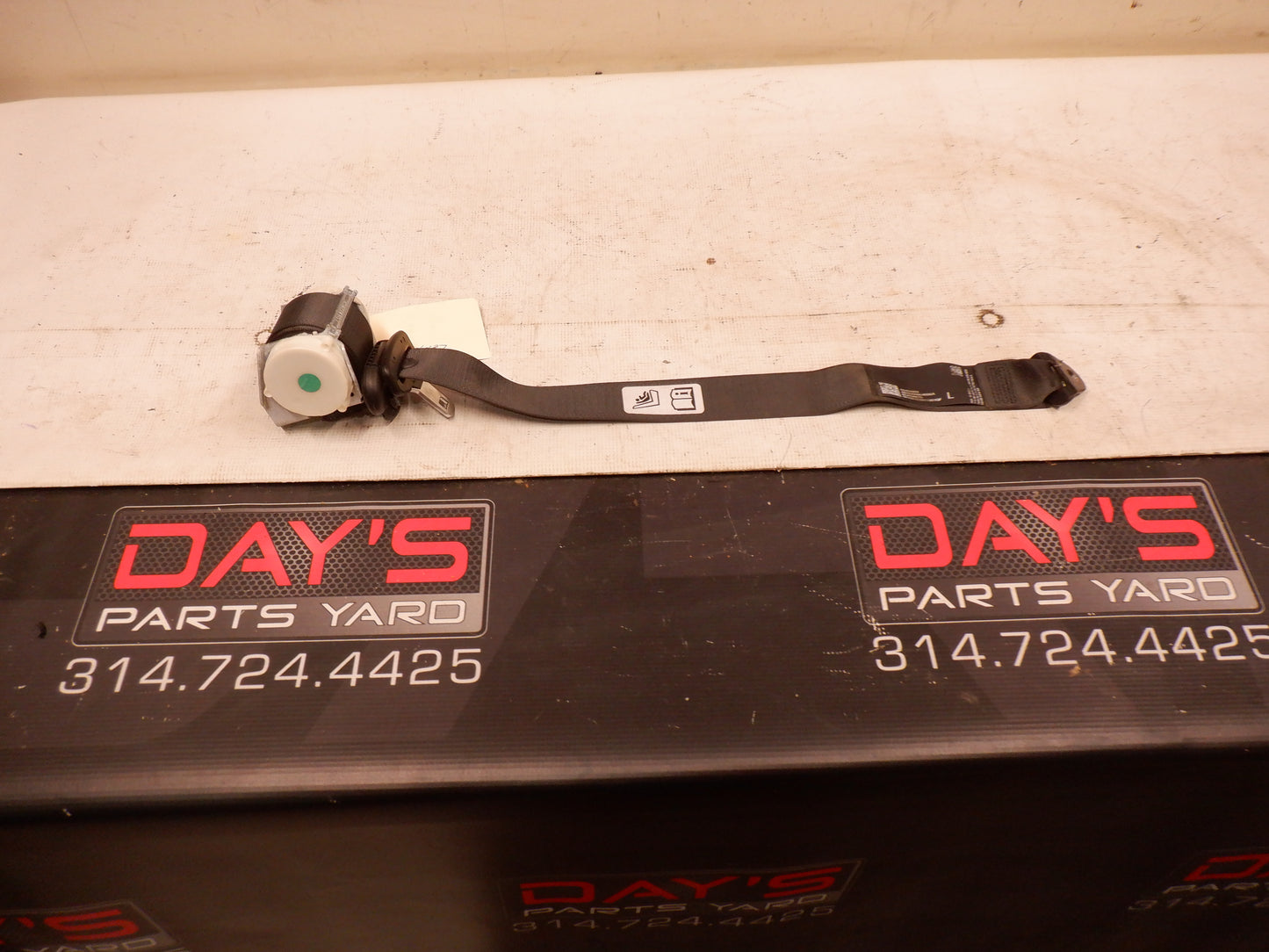 2014 Chevy SS Sedan Left Rear Seat Belt Retractor 92458008 OEM - Day's Parts Yard