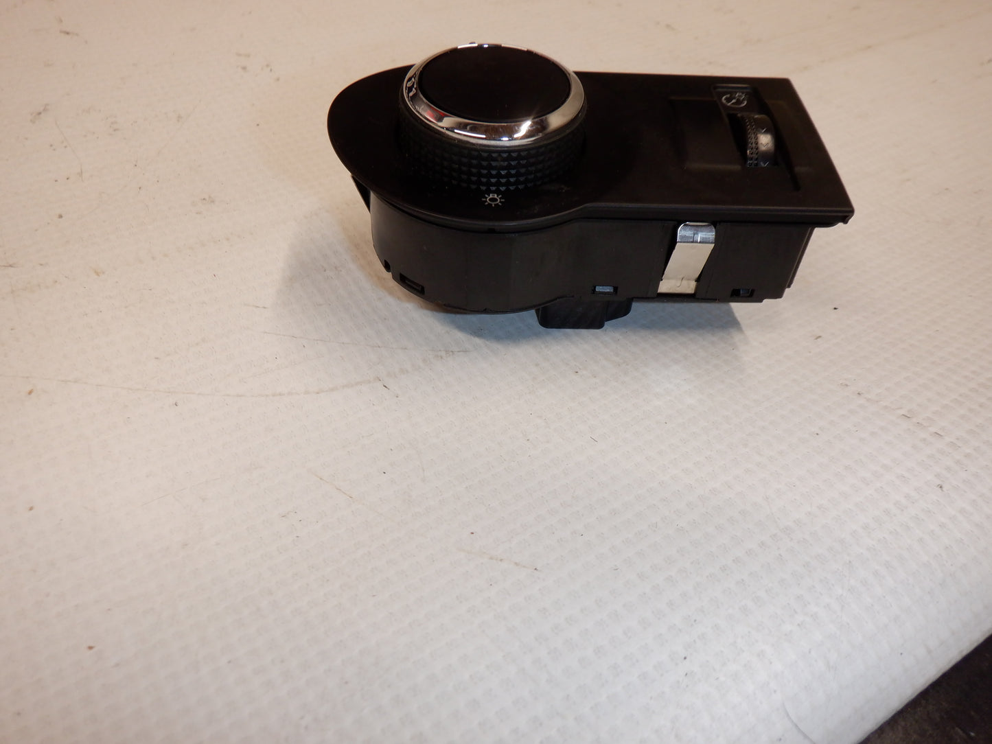 2013 Chevy Camaro Headlight Fog Light Lamp Switch 92218816 OEM - Day's Parts Yard