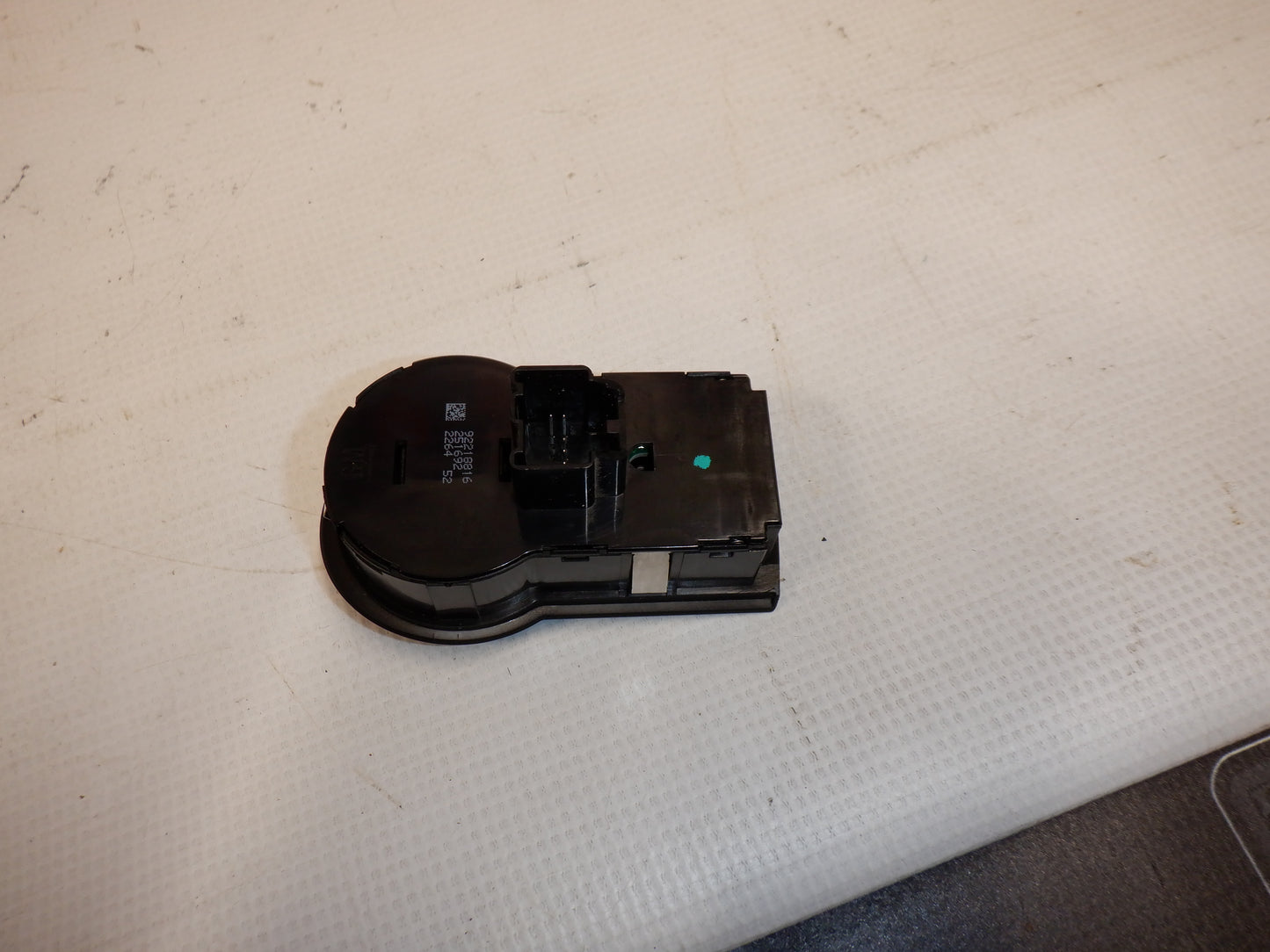 2013 Chevy Camaro Headlight Fog Light Lamp Switch 92218816 OEM - Day's Parts Yard