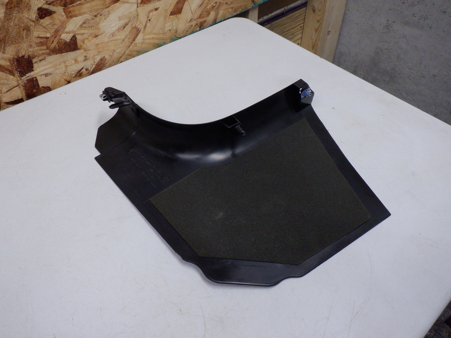 2010-2015 Chevy Camaro Kick Panel RH 92196140 OEM.. - Day's Parts Yard