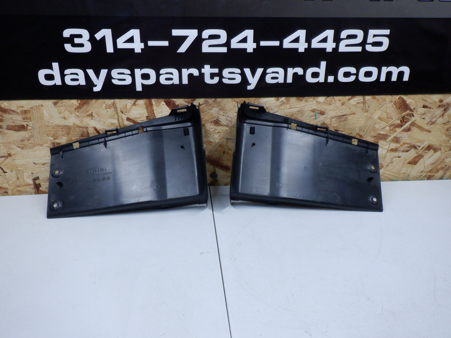 2010-2015 Chevy SS Camaro Convertible Trunk Plastic 22799070/22799068 OEM - Day's Parts Yard
