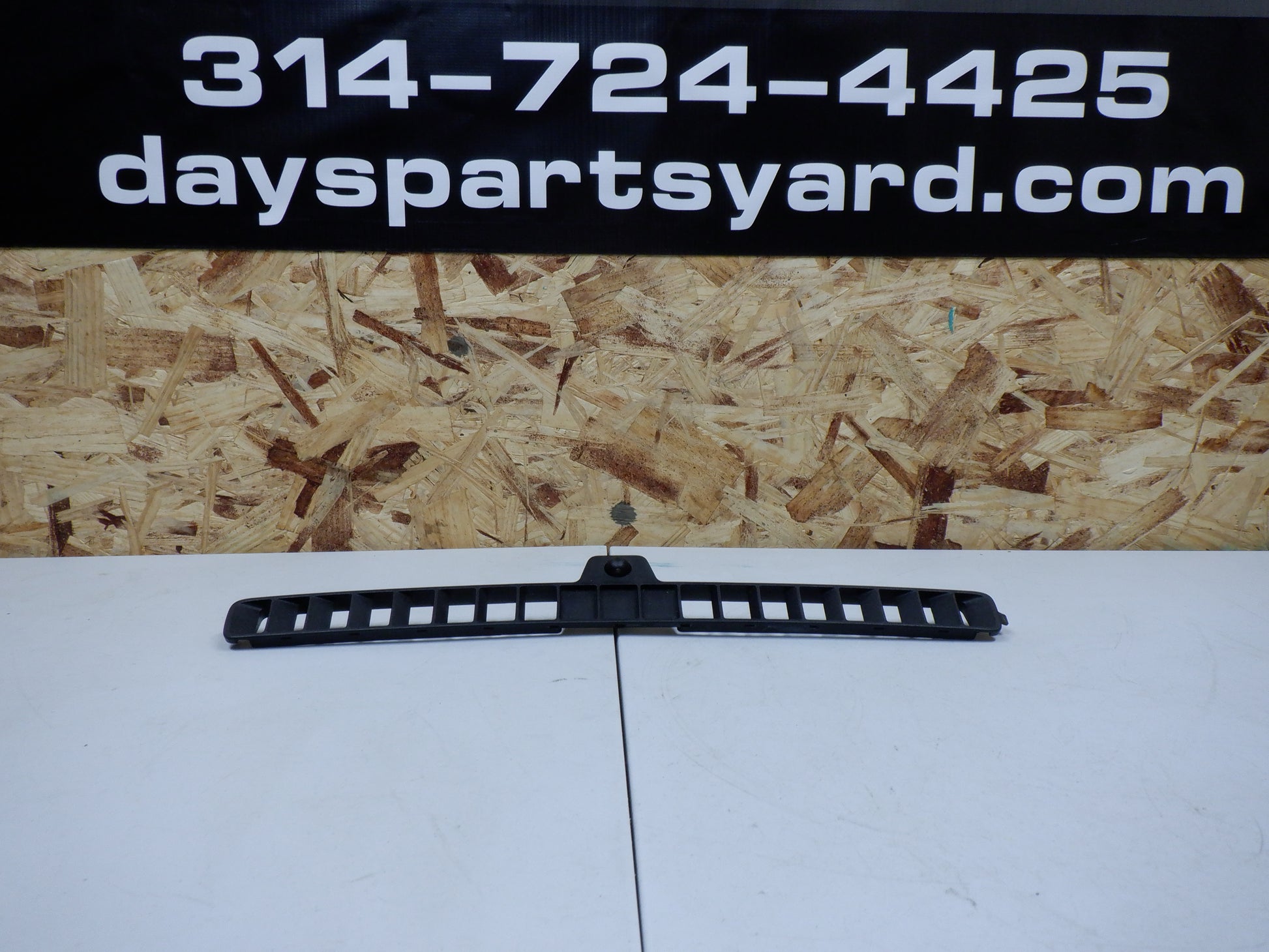 2010-2015 Chevy SS Camaro Heater Defrost Grill 92240518 OEM - Day's Parts Yard